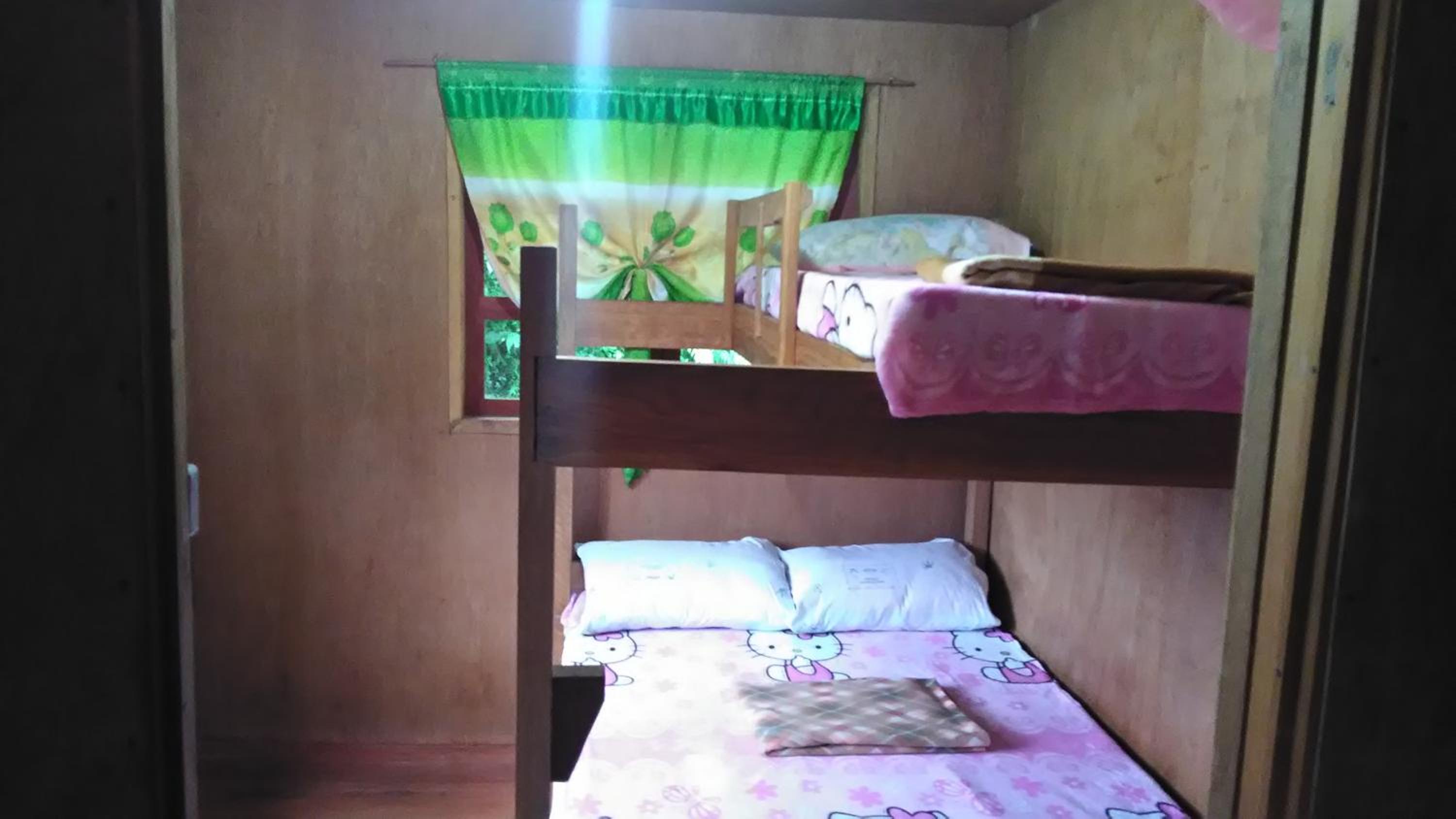 Budget Double Room - Photo 11