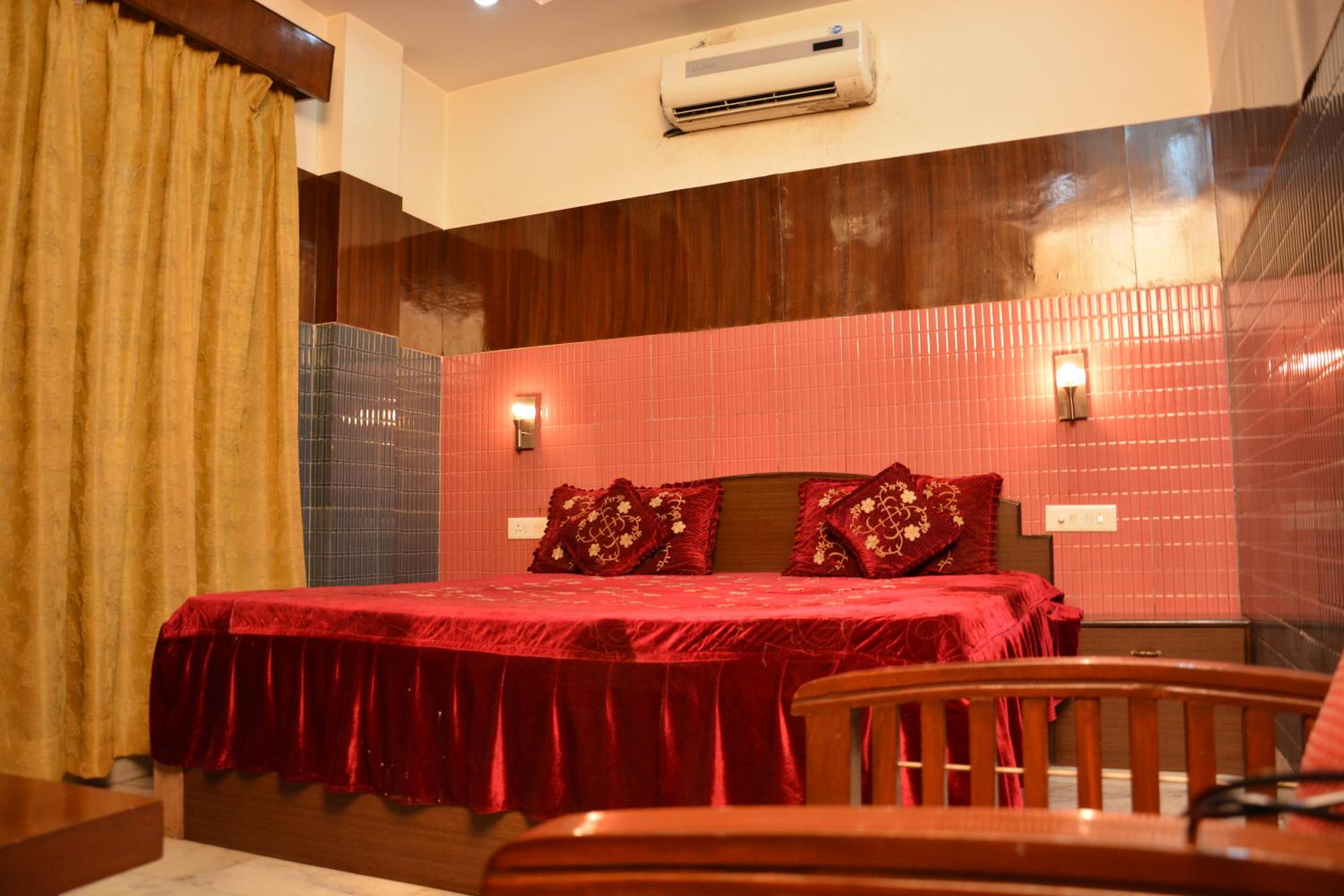 Standard Double Room - Photo 4