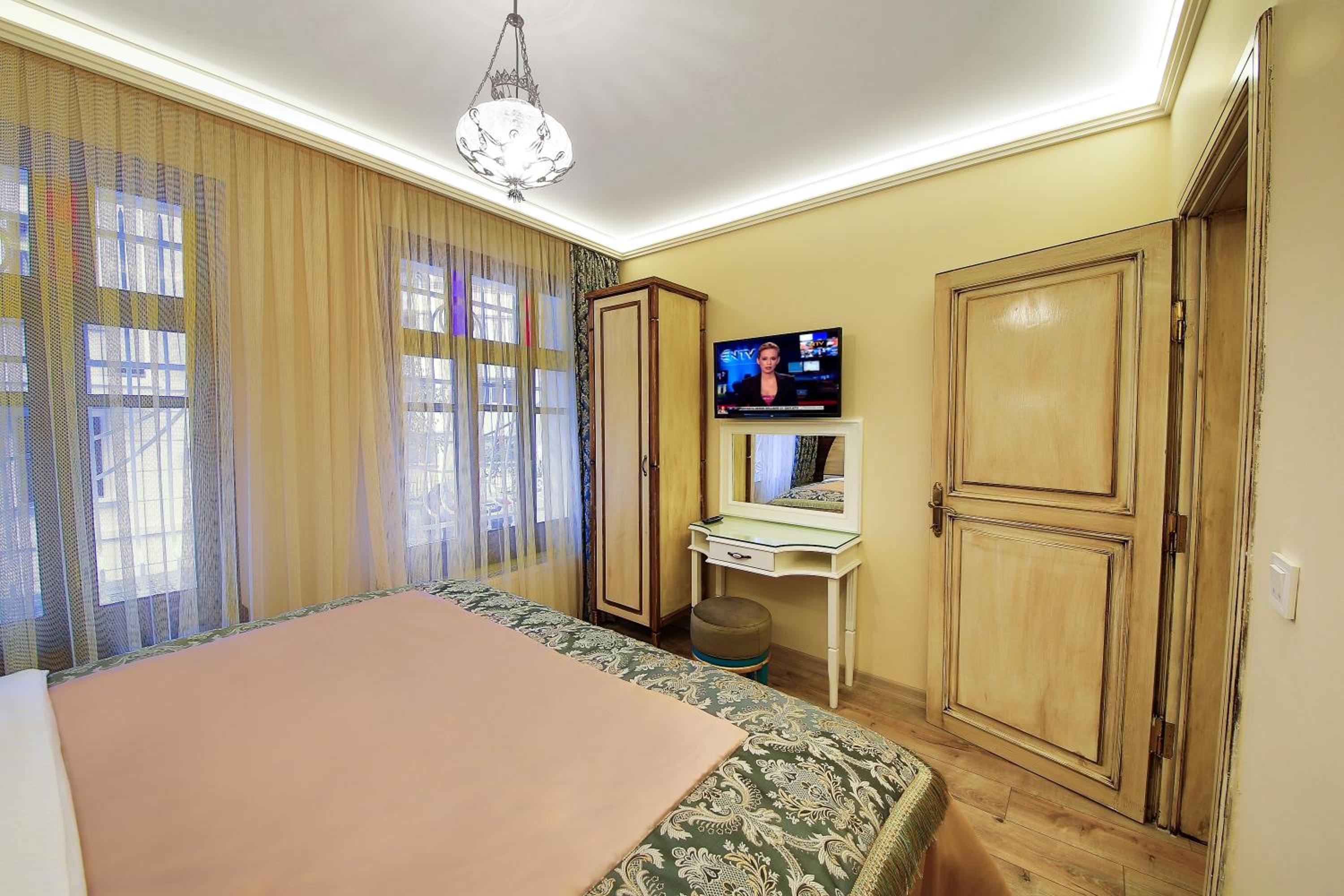 Classic Quadruple Room - Annex photo 3