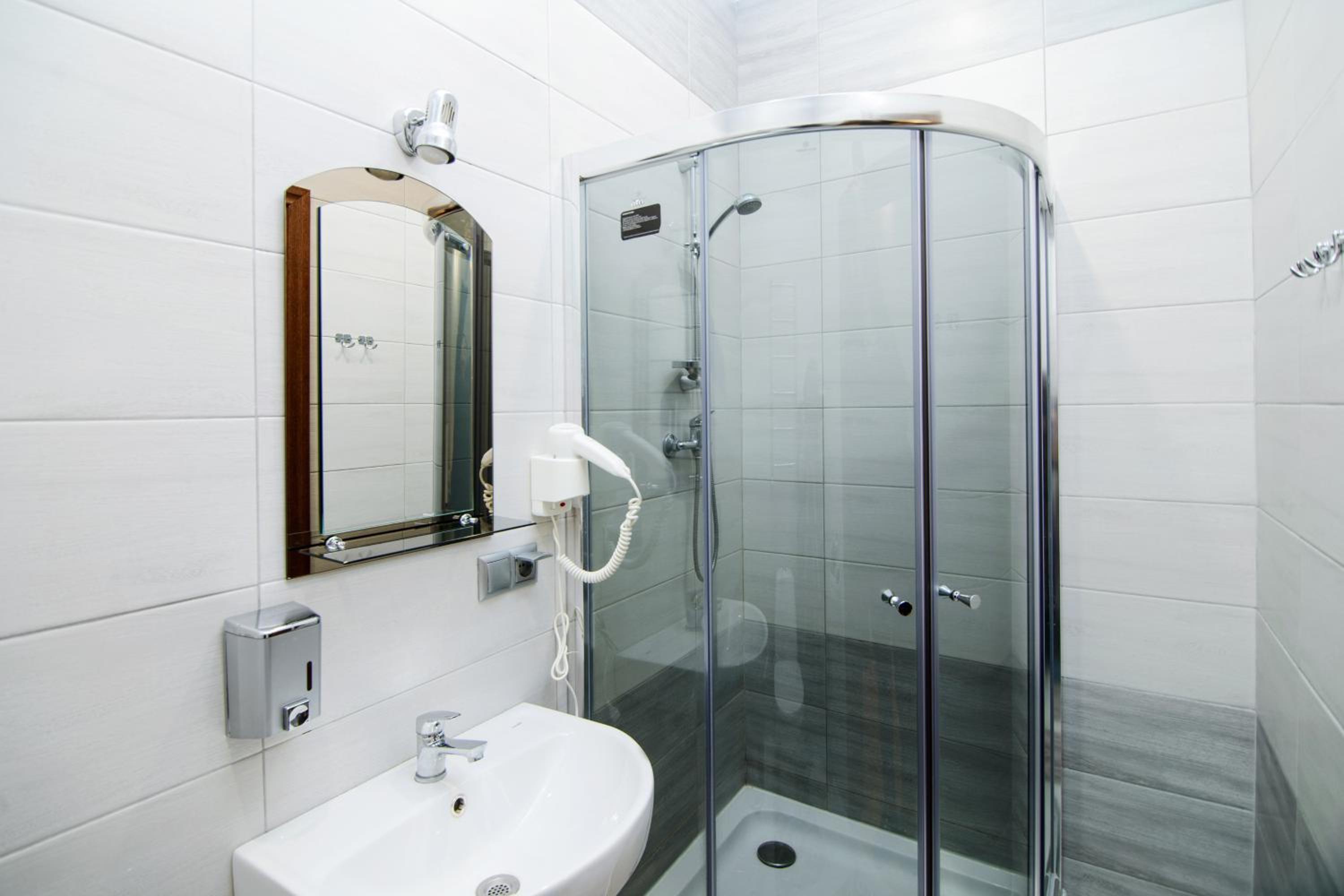 Double Room with Private Bathroom photo 3