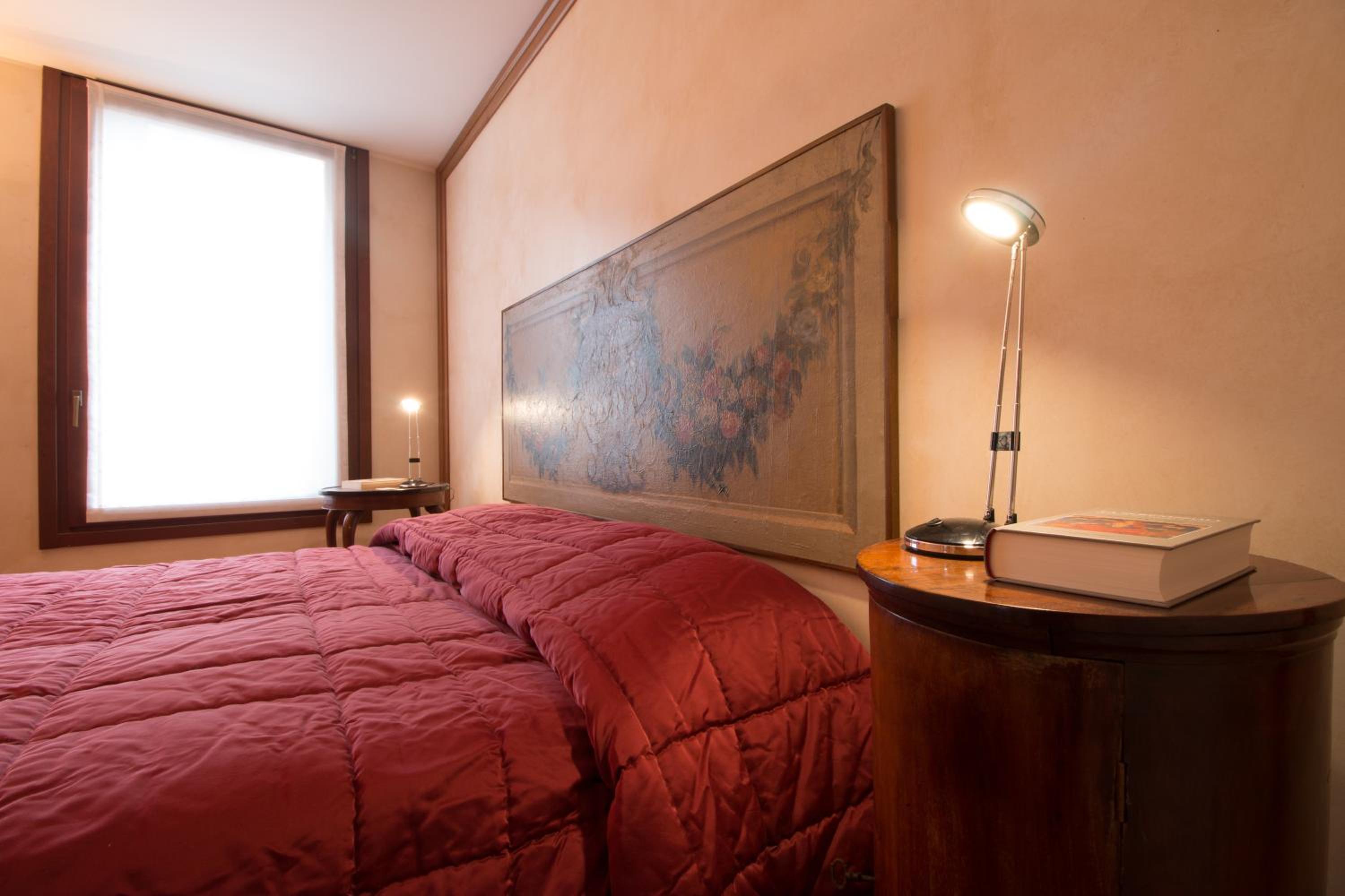 Deluxe Apartment photo 1