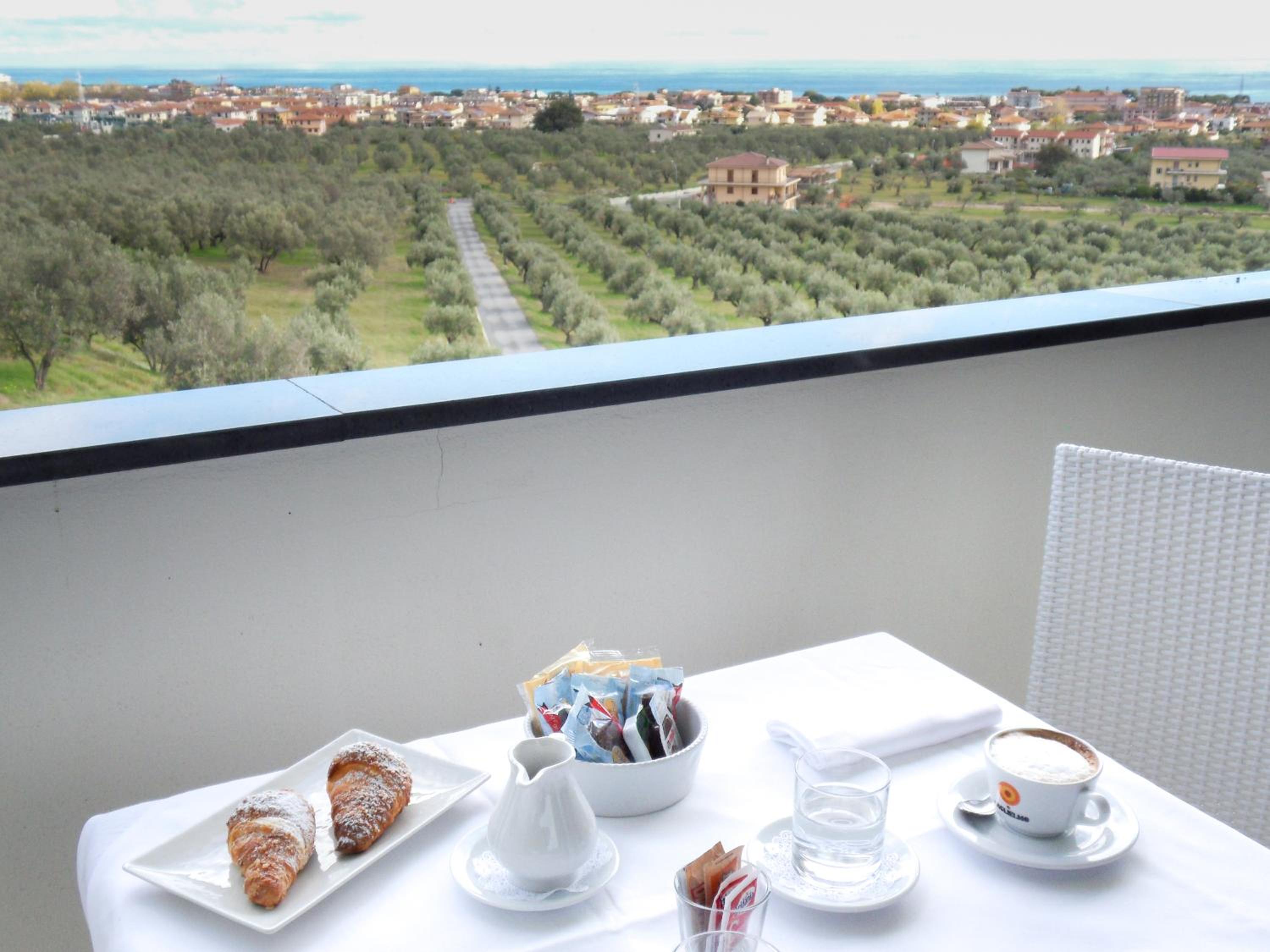 Junior Suite with Sea View - Photo 2