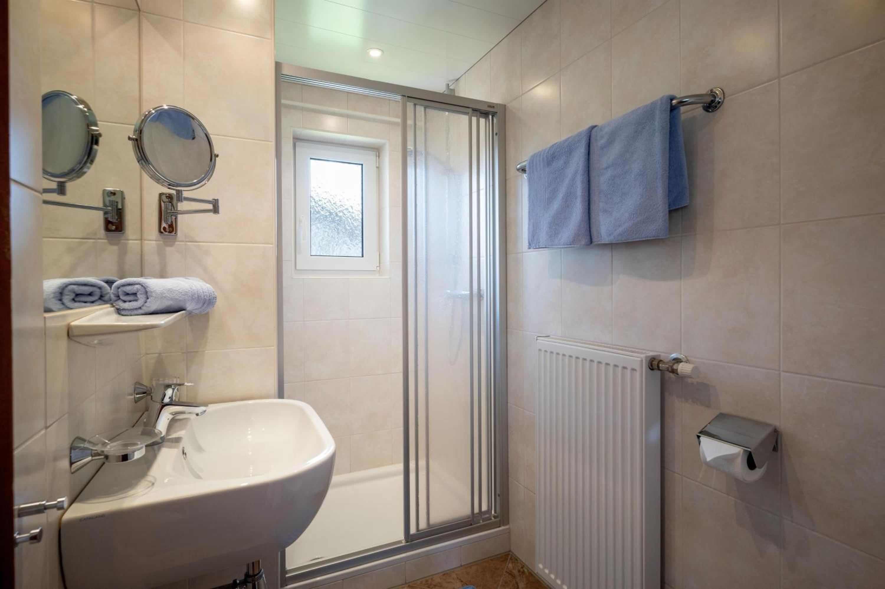 Two-Bedroom Apartment with Shower
