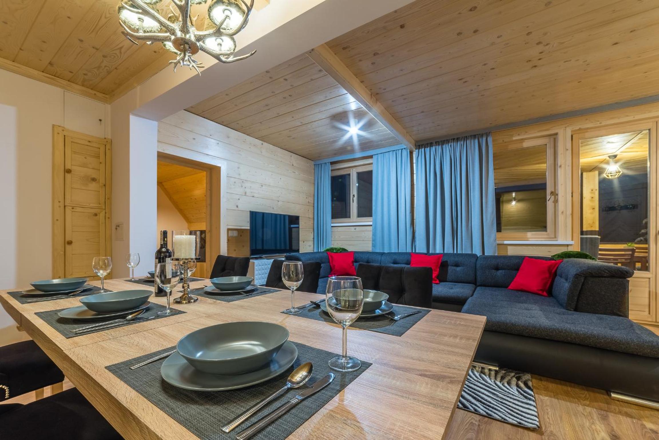 Luxury Apartment - Photo 20