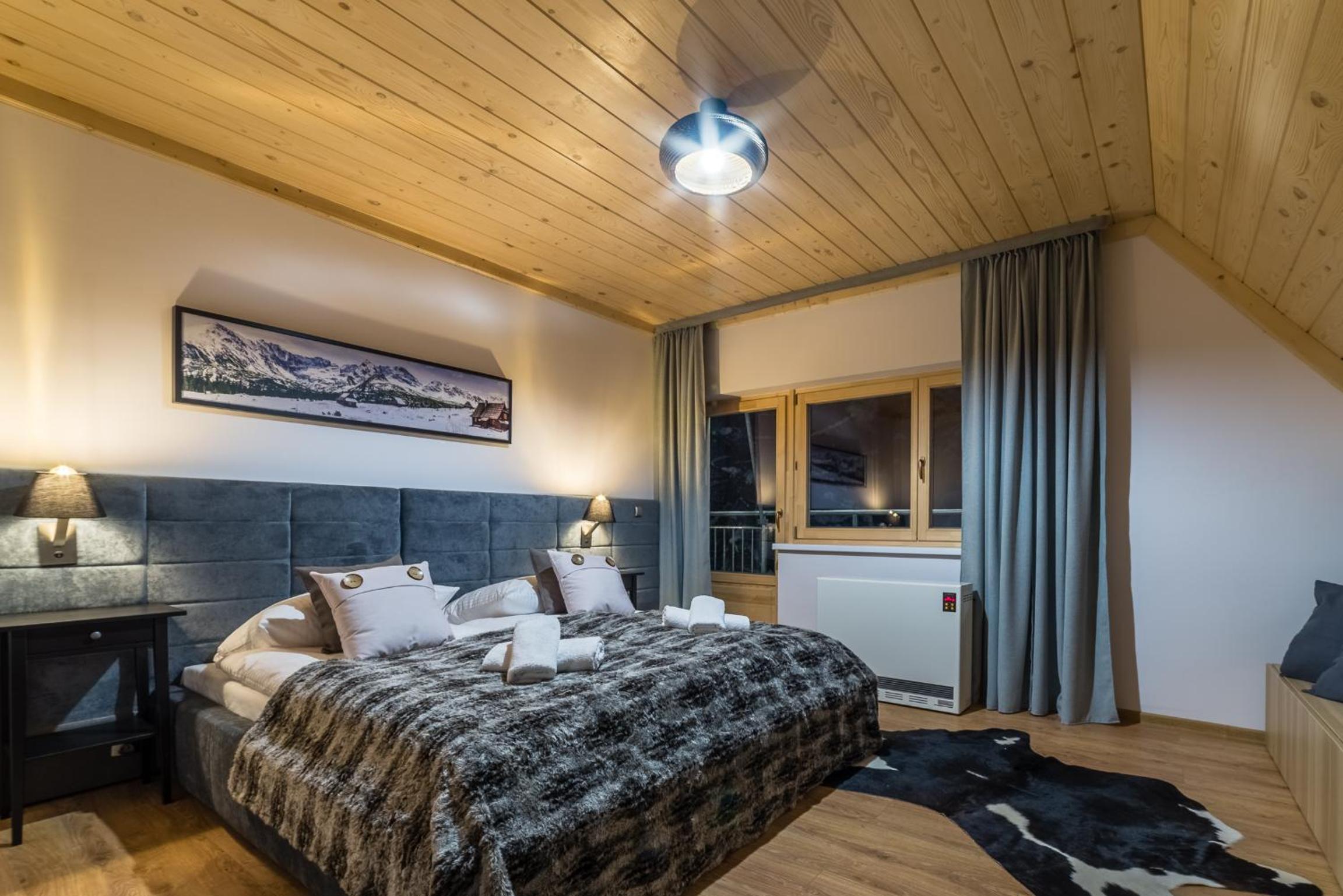 Luxury Apartment - Photo 21