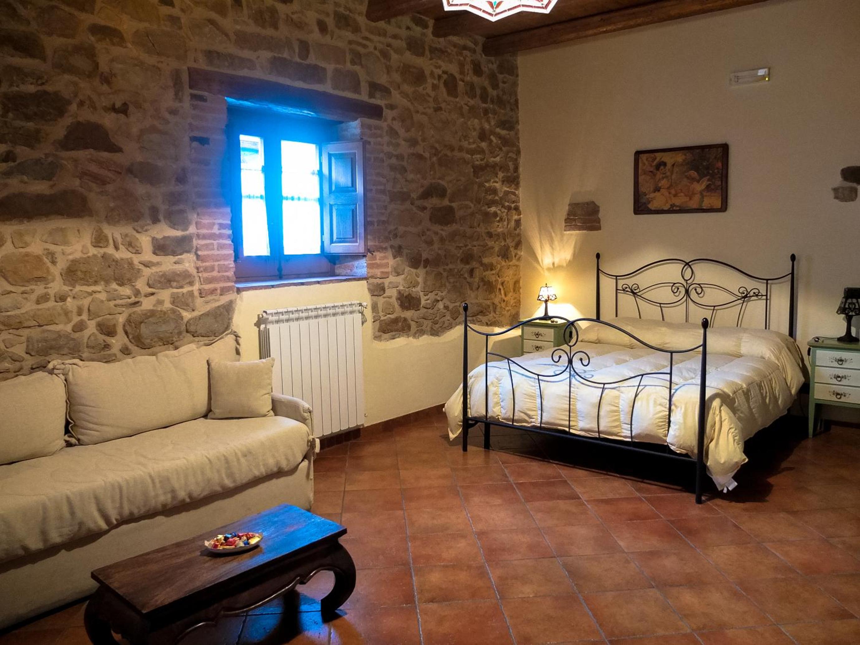 Large Double Room photo 2