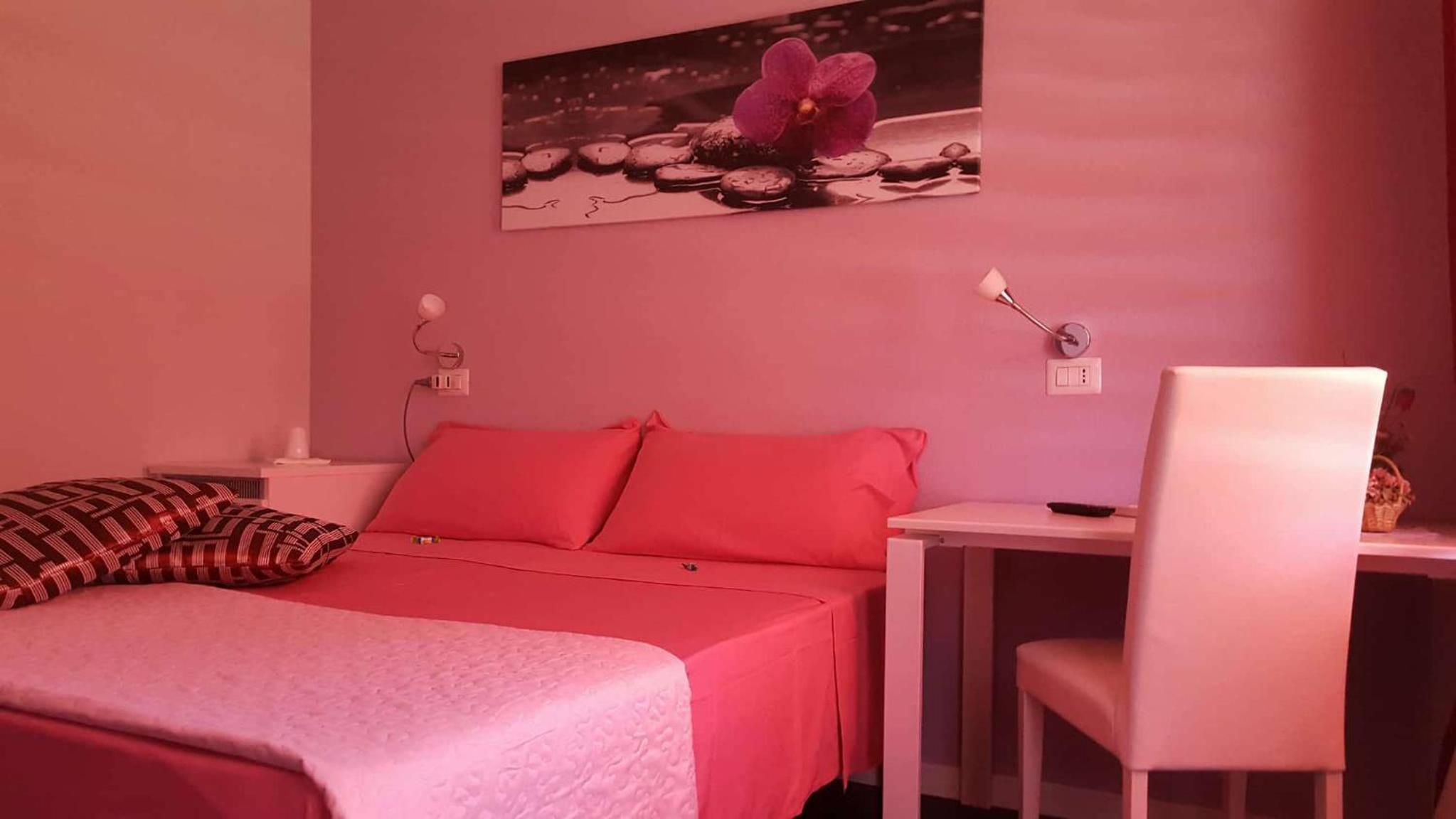 Double or Twin Room with Private Bathroom photo 2
