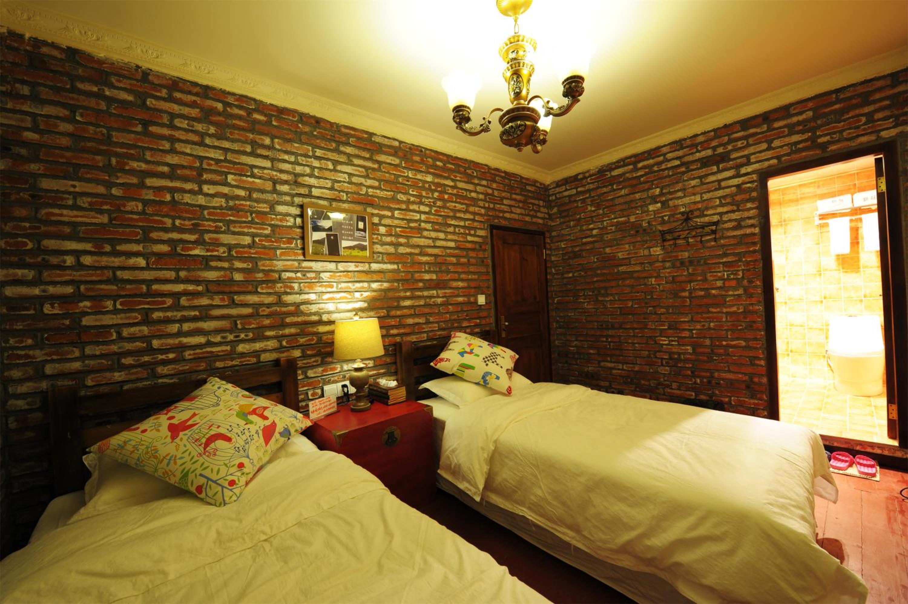 Twin Room with Private Bathroom photo 1