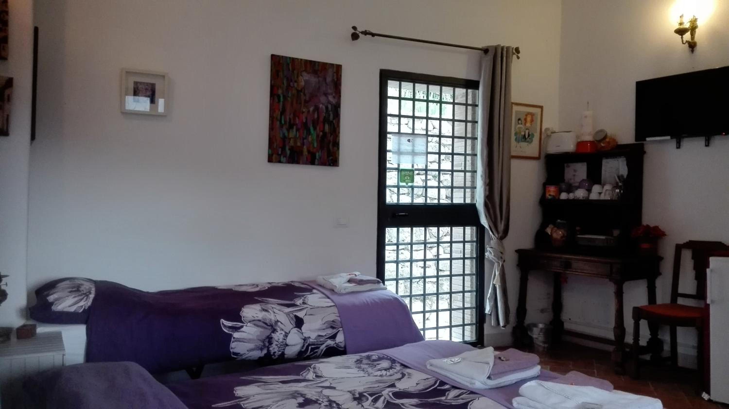 Triple Room (3 Adults) - Photo 10