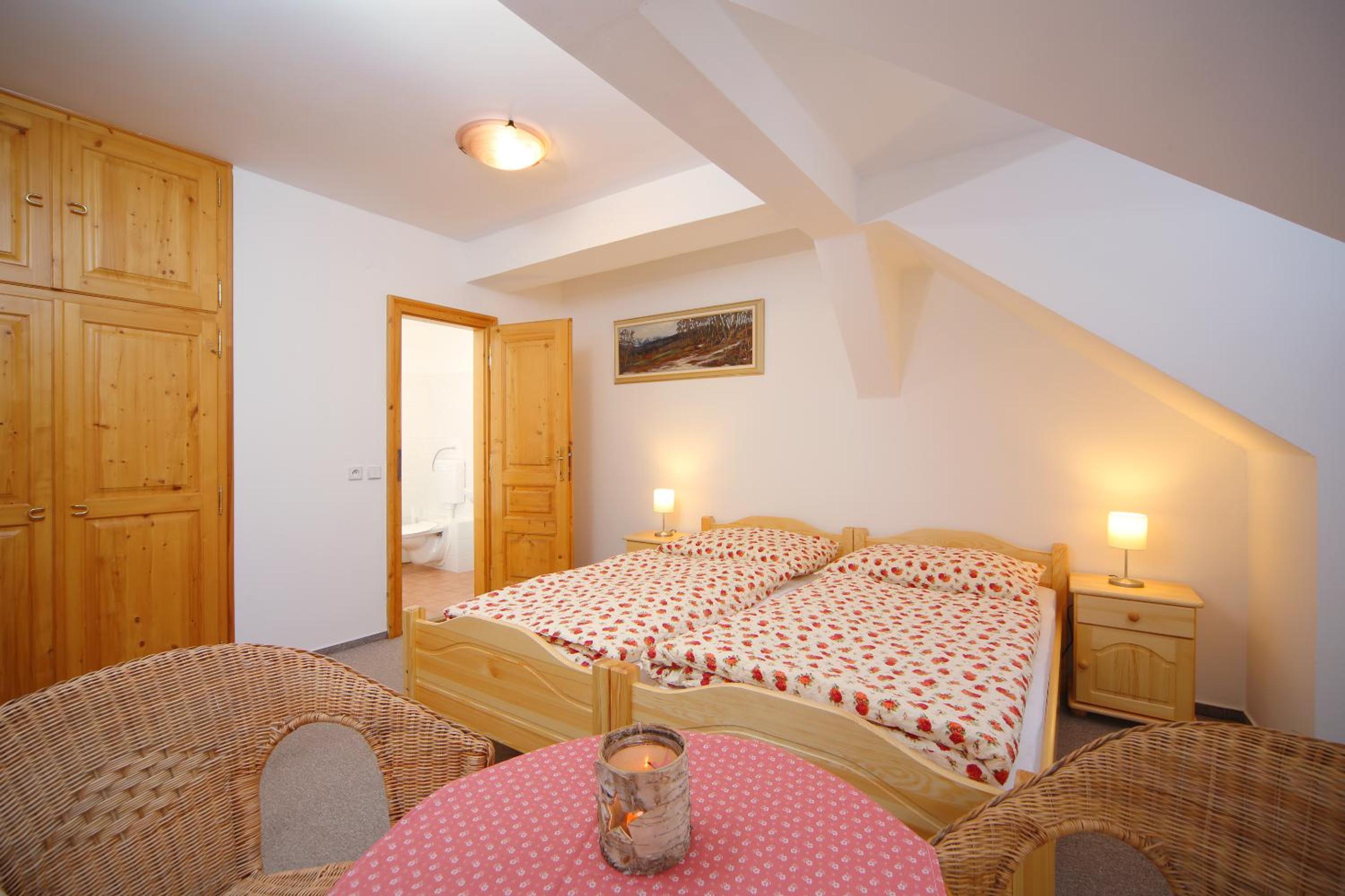 Double or Twin Room with Private Bathroom photo 2