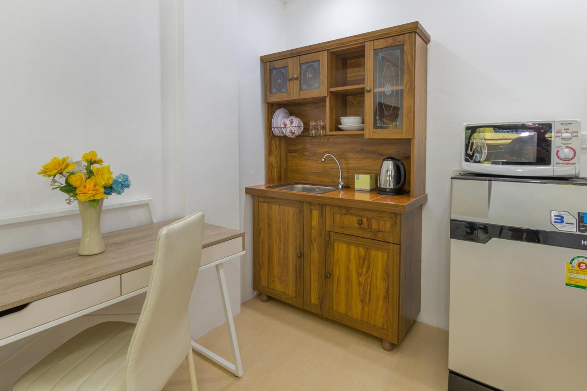 Deluxe Double Room with Balcony photo 2
