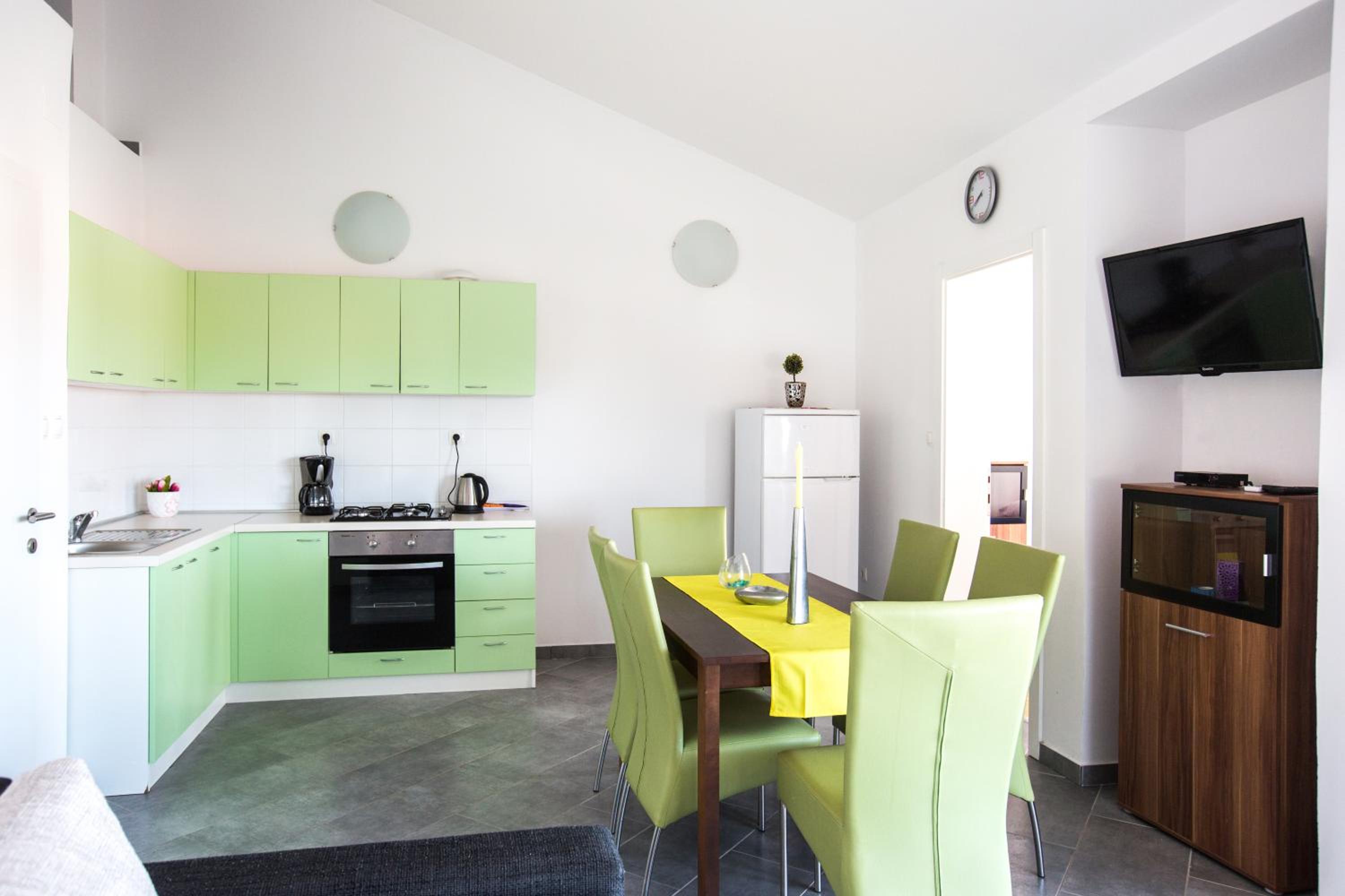 Apartment photo 3