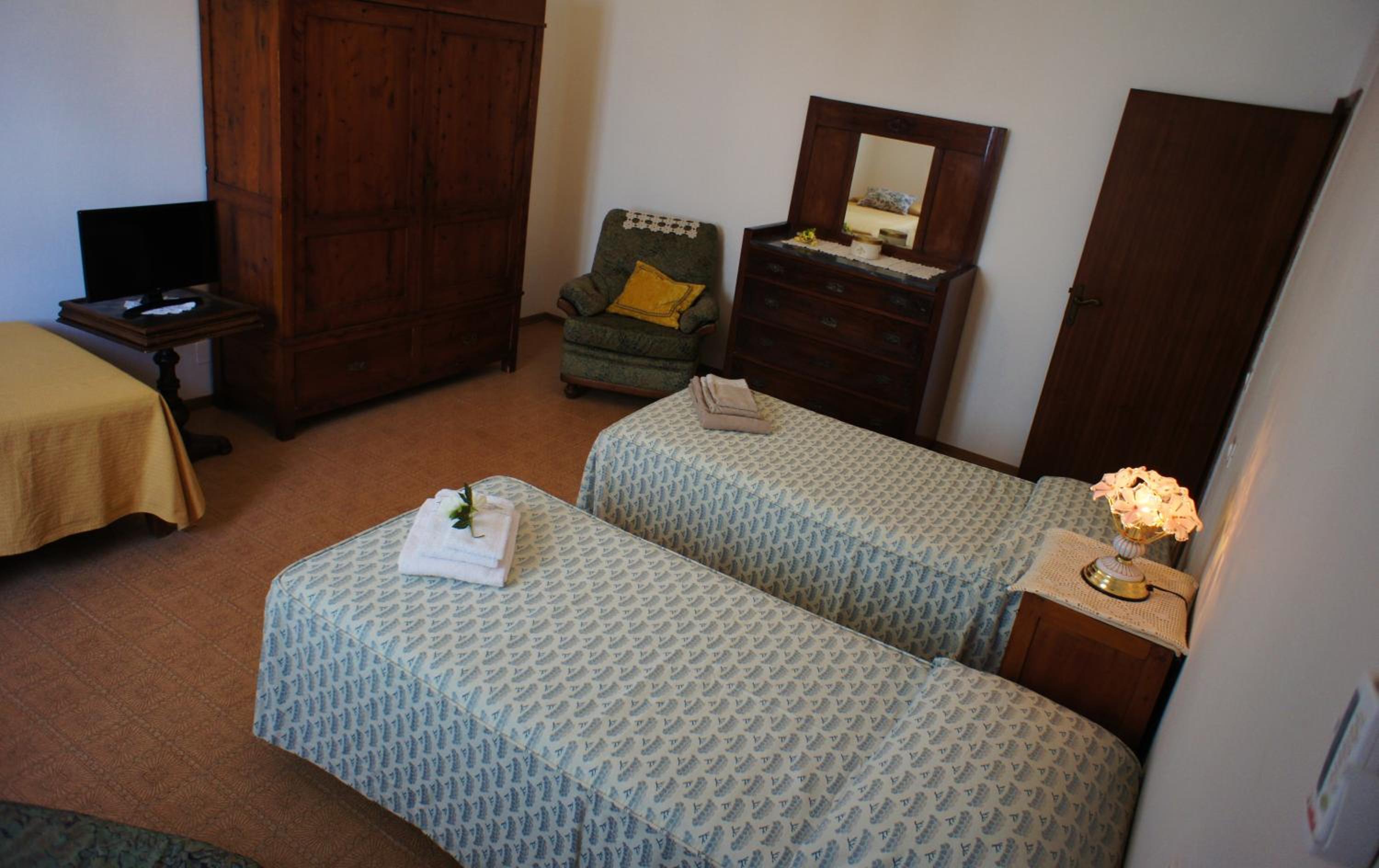 Triple Room - Photo 4