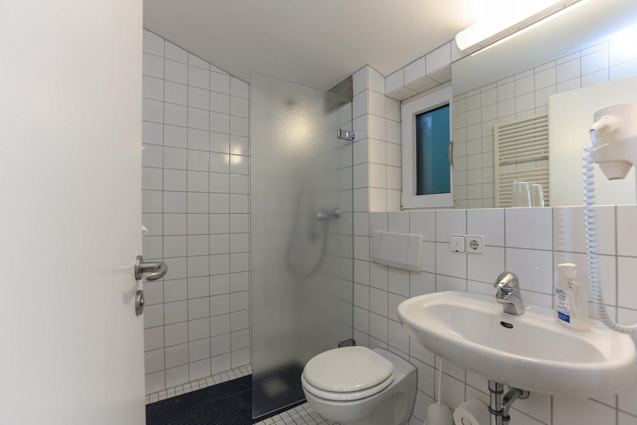 Single Apartment photo 2