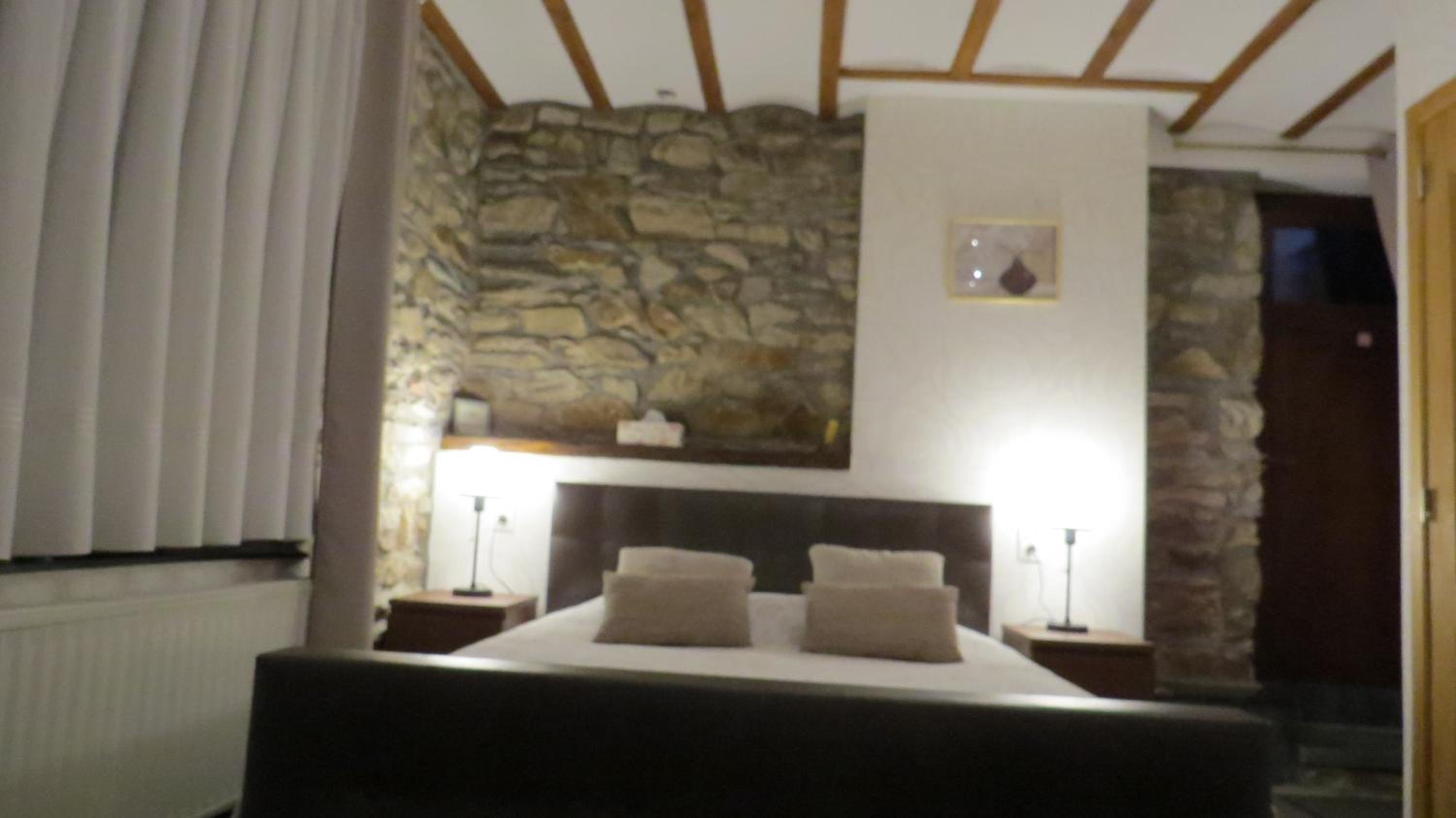 Double Room - Disability Access photo 2
