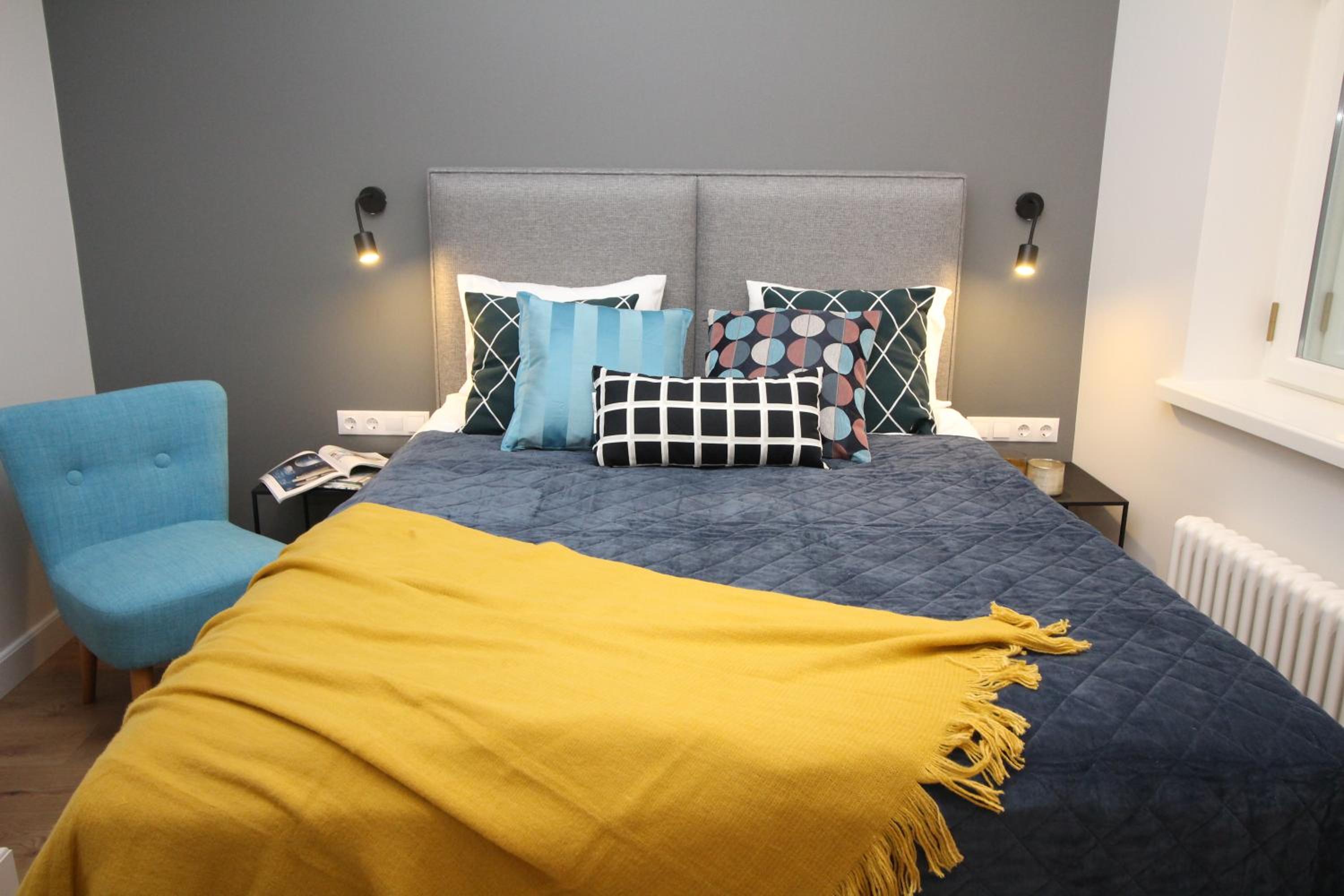 Two-Bedroom Apartment with Old Town View B45