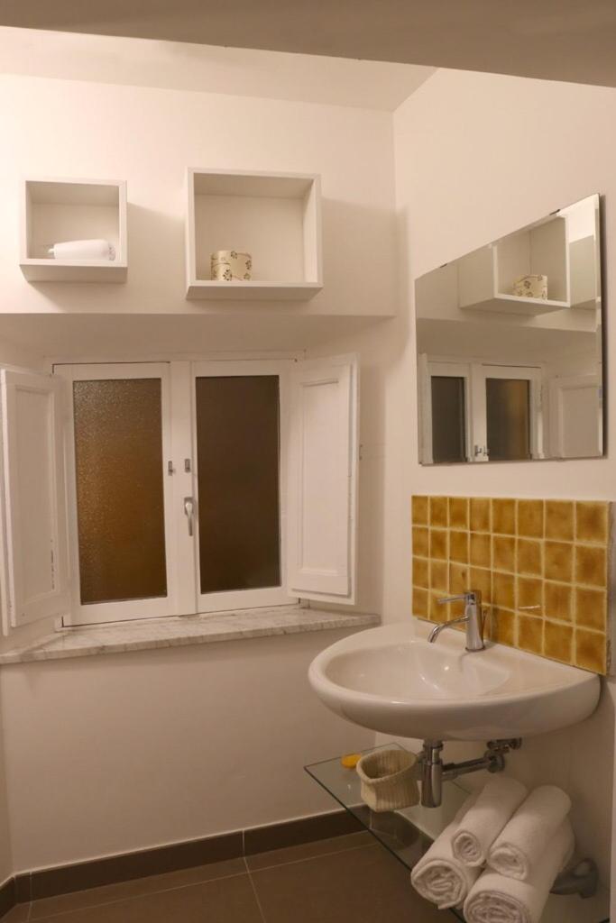 Triple Room - Photo 6