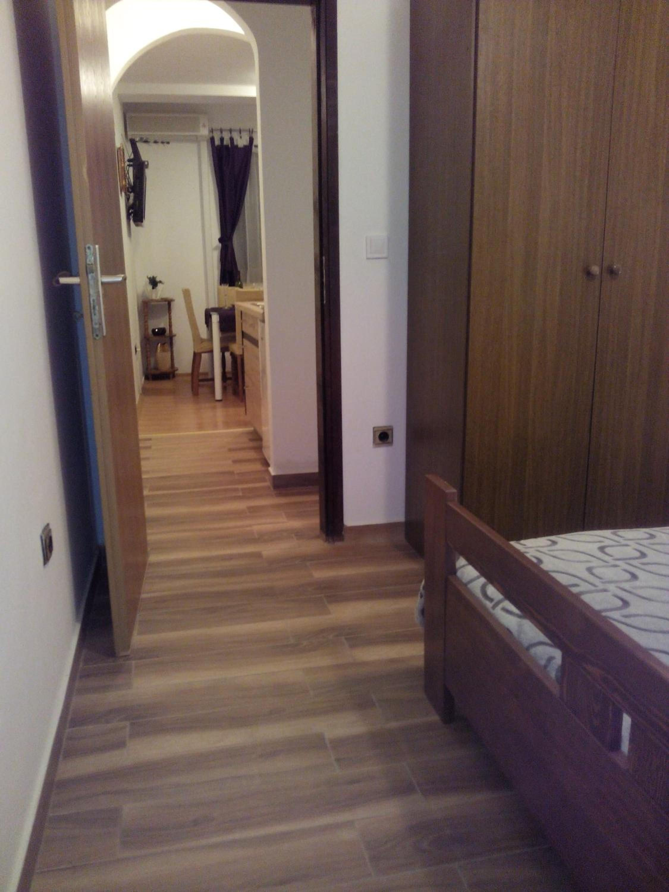 One-Bedroom Apartment with Terrace - Photo 44
