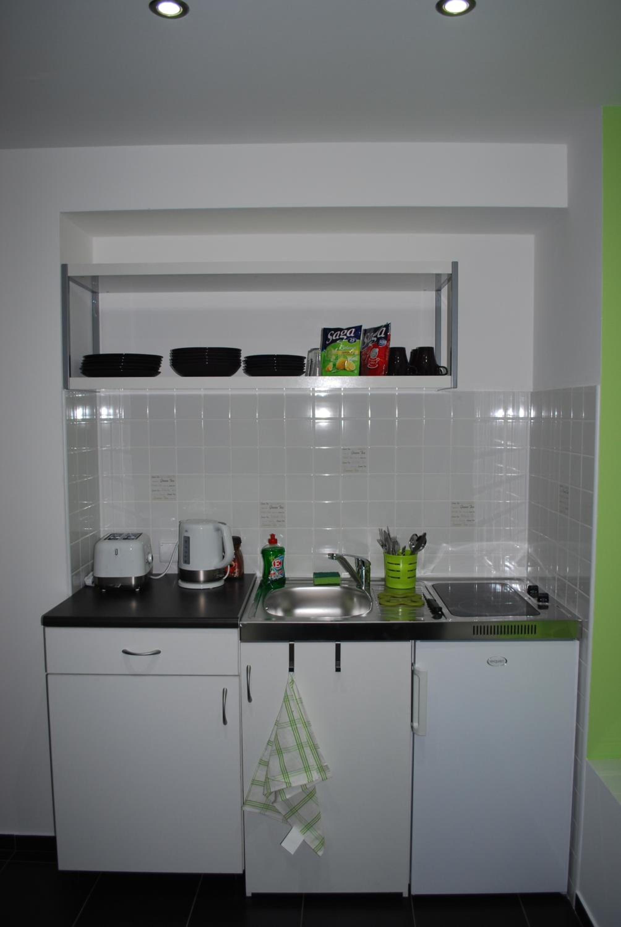 Dormitory Room (9 Adults) photo 2