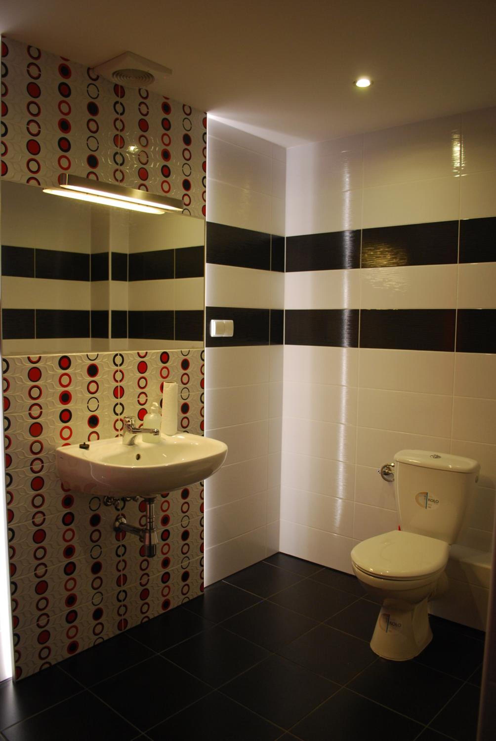 Dormitory Room (9 Adults) photo 3