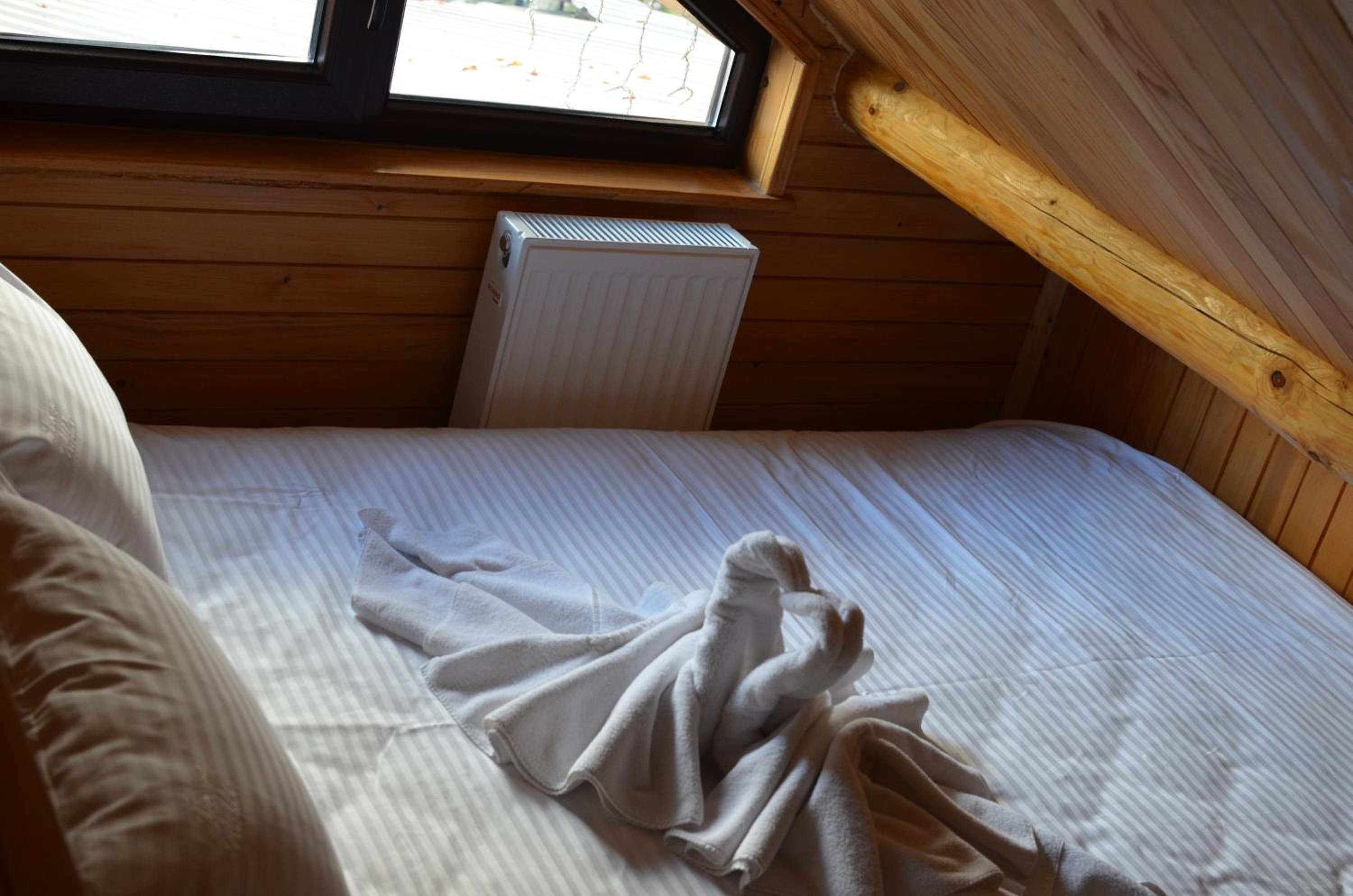 Quadruple Room with Mountain View - Photo 1