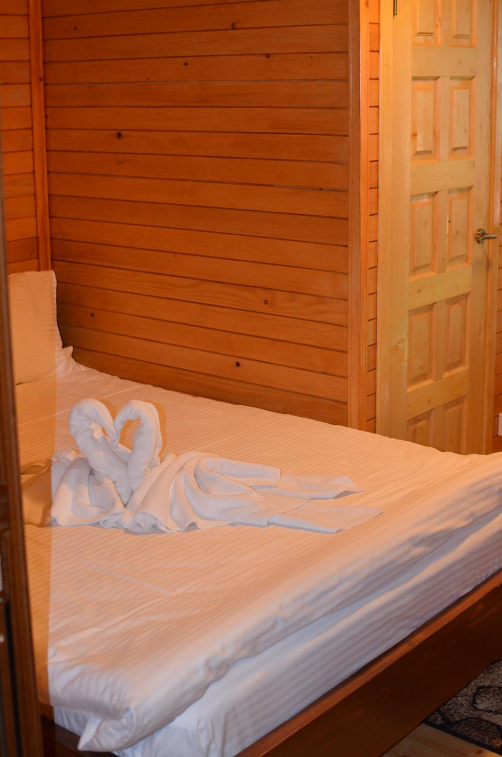 Double Room - Photo 8