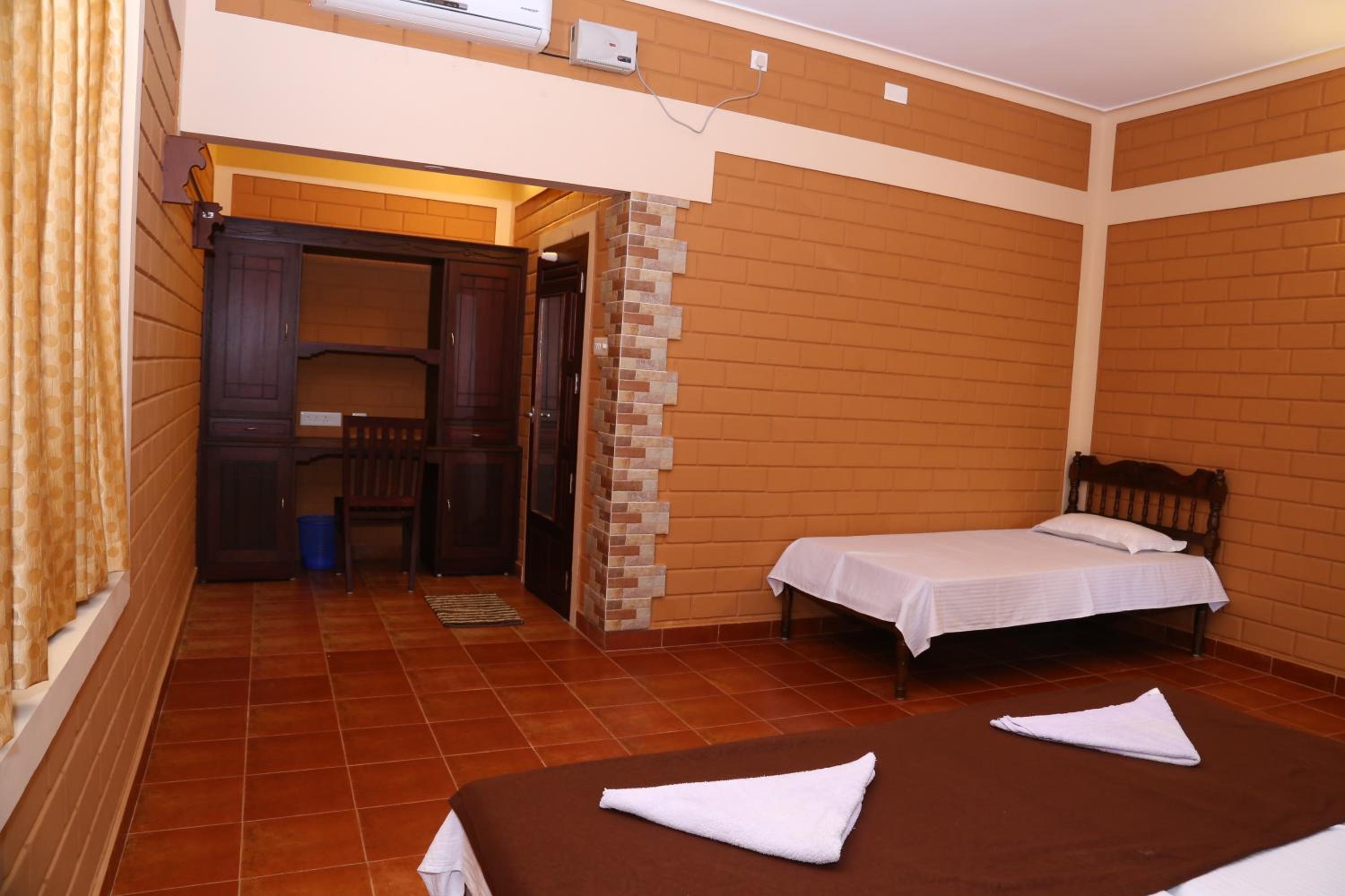 Deluxe Double Room photo 2