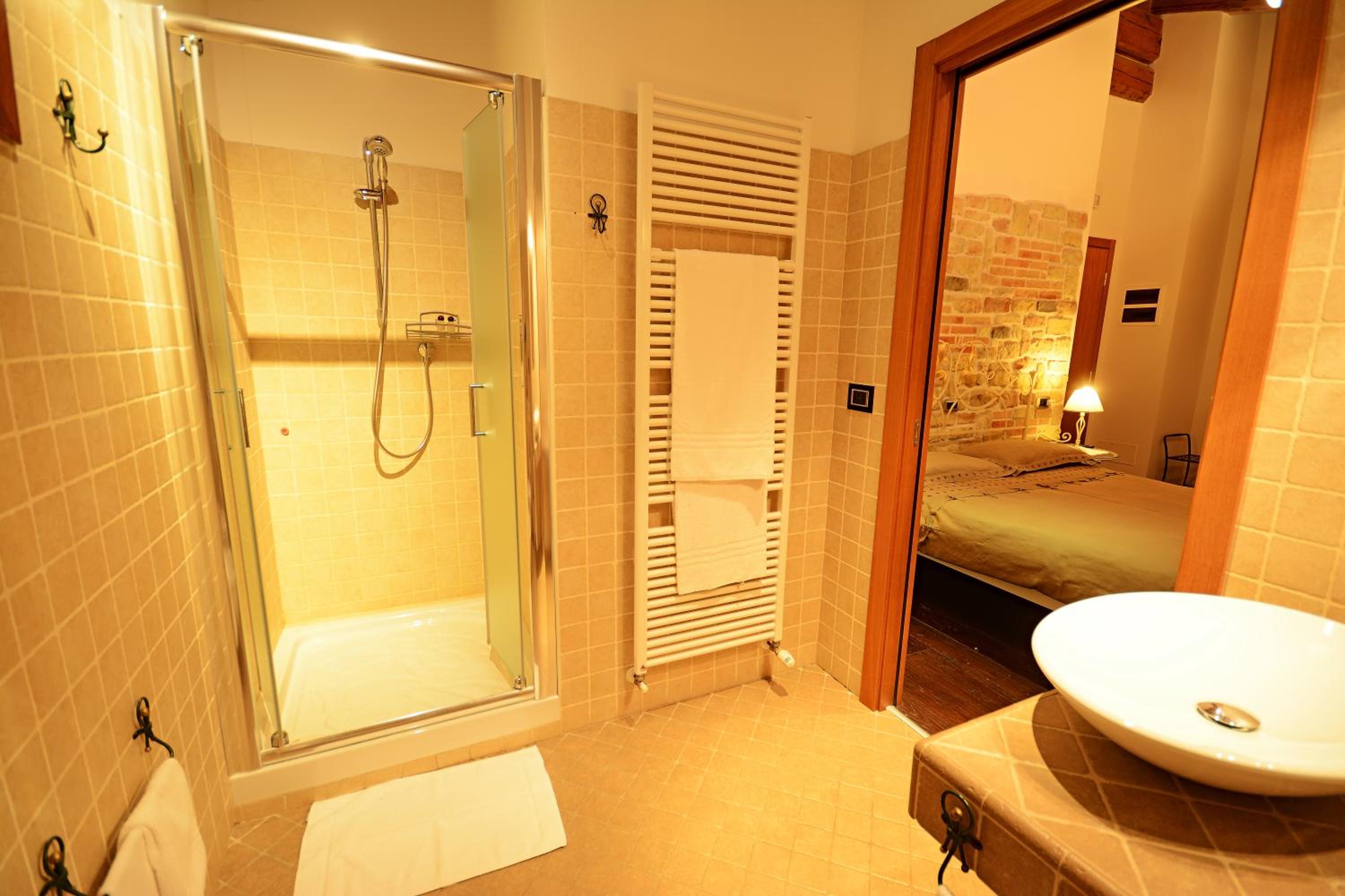 Double or Twin Room photo 3