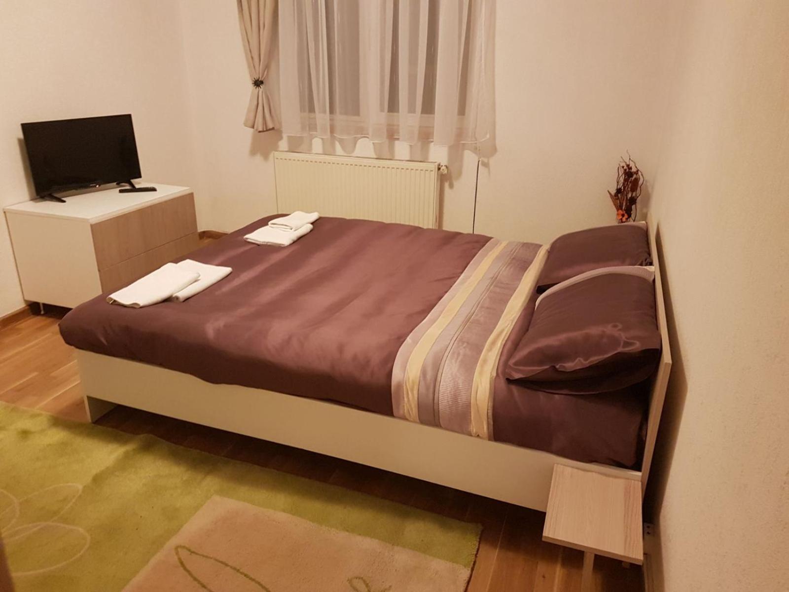 Standard Double Room with Shared Bathroom