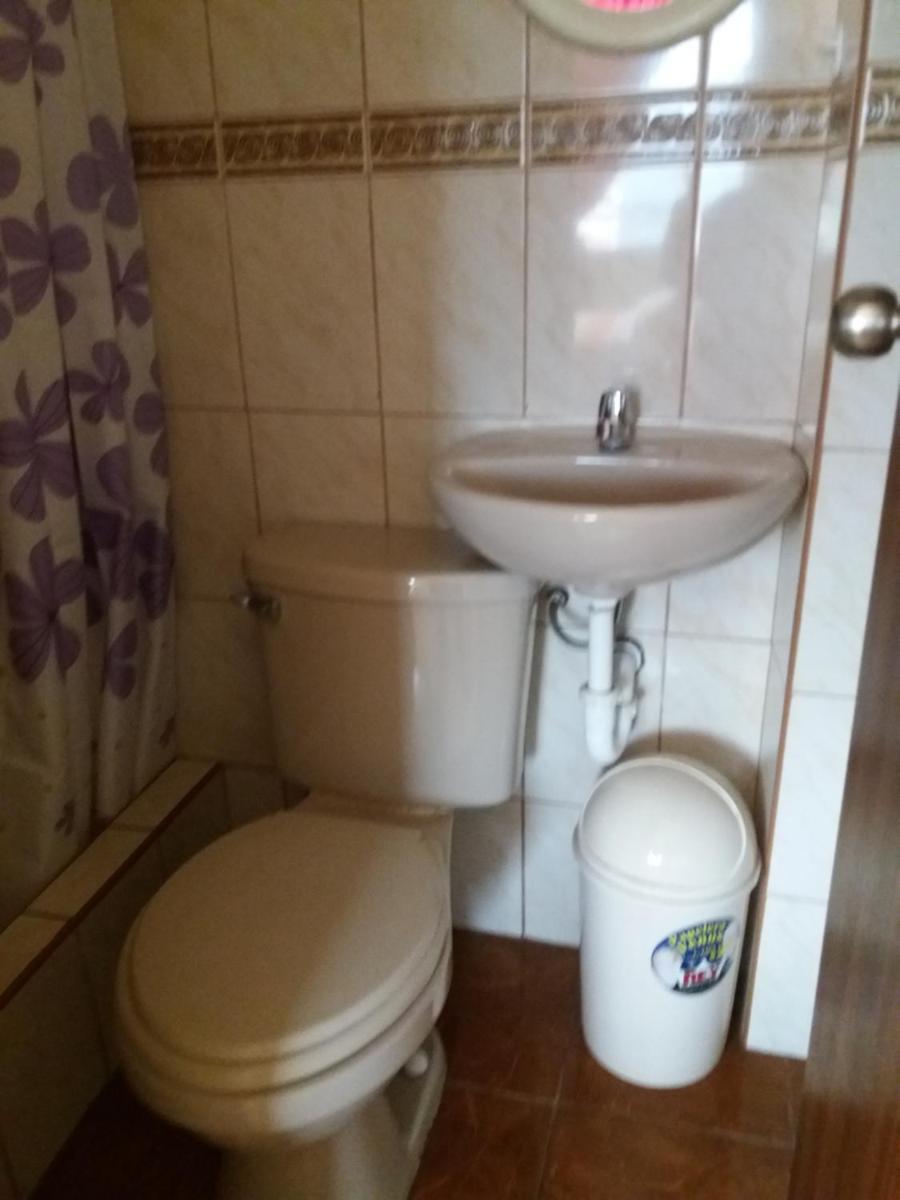 Double Room with Private Bathroom photo 3