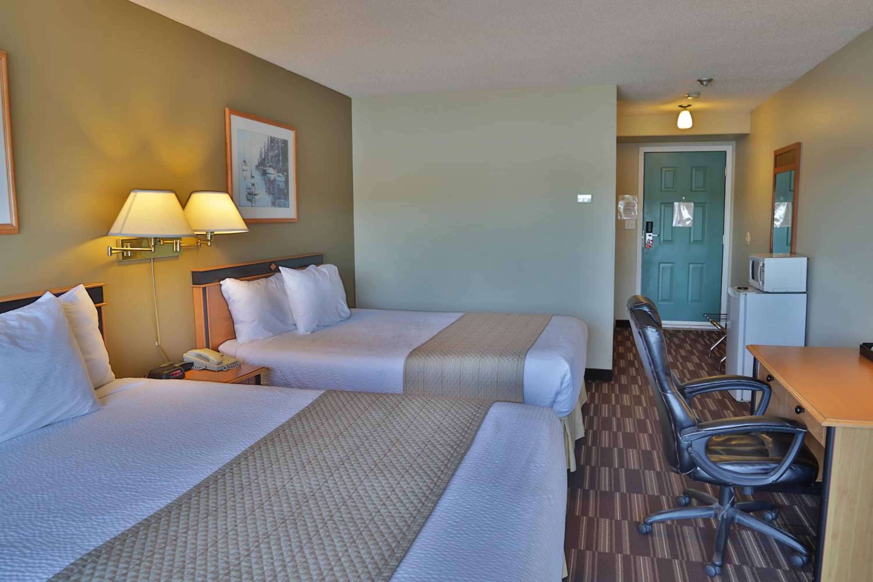 Queen Room with Two Queen Beds - Non-Smoking