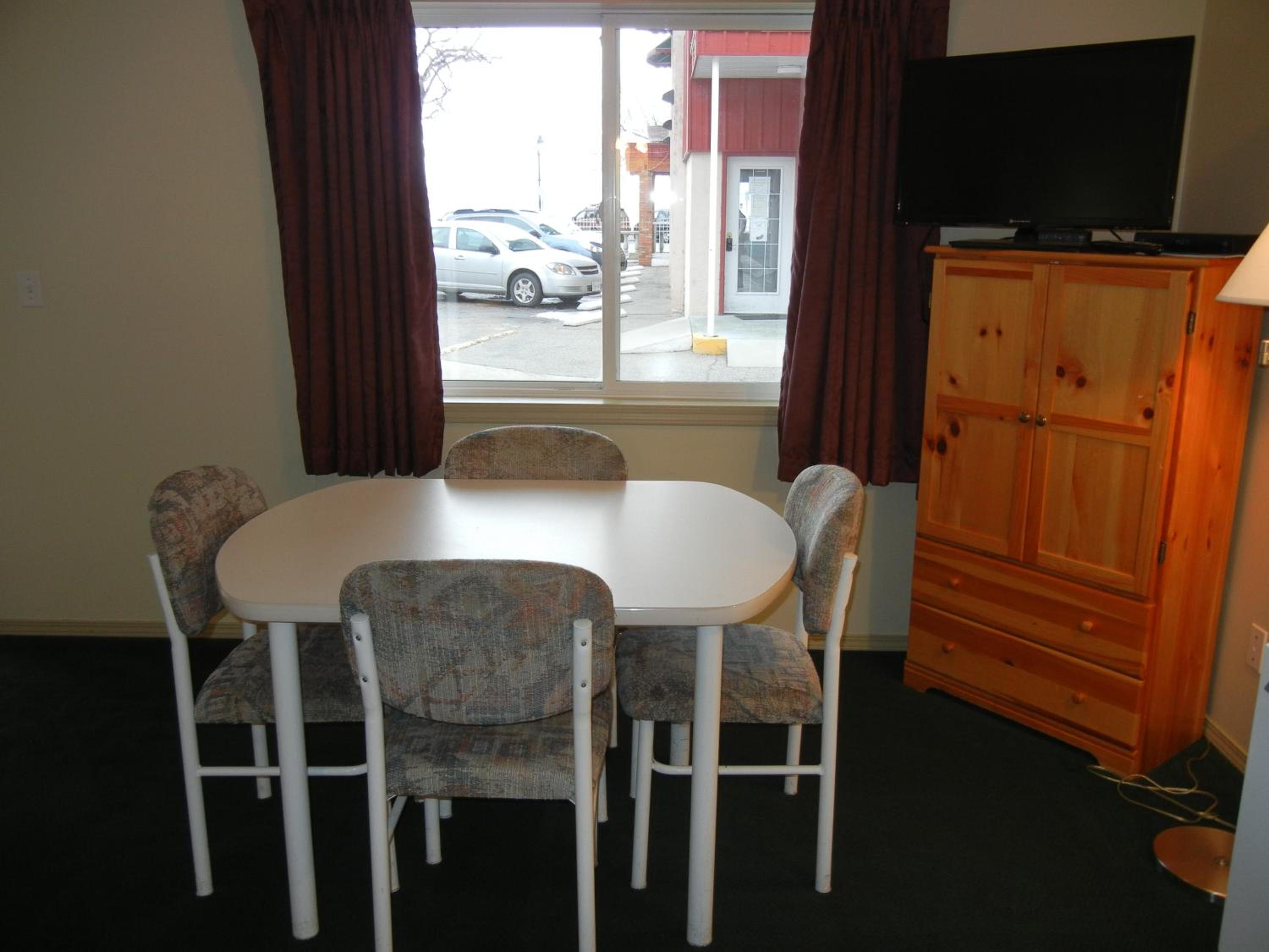 Studio - Disability Access - Non Pet Friendly - Photo 2
