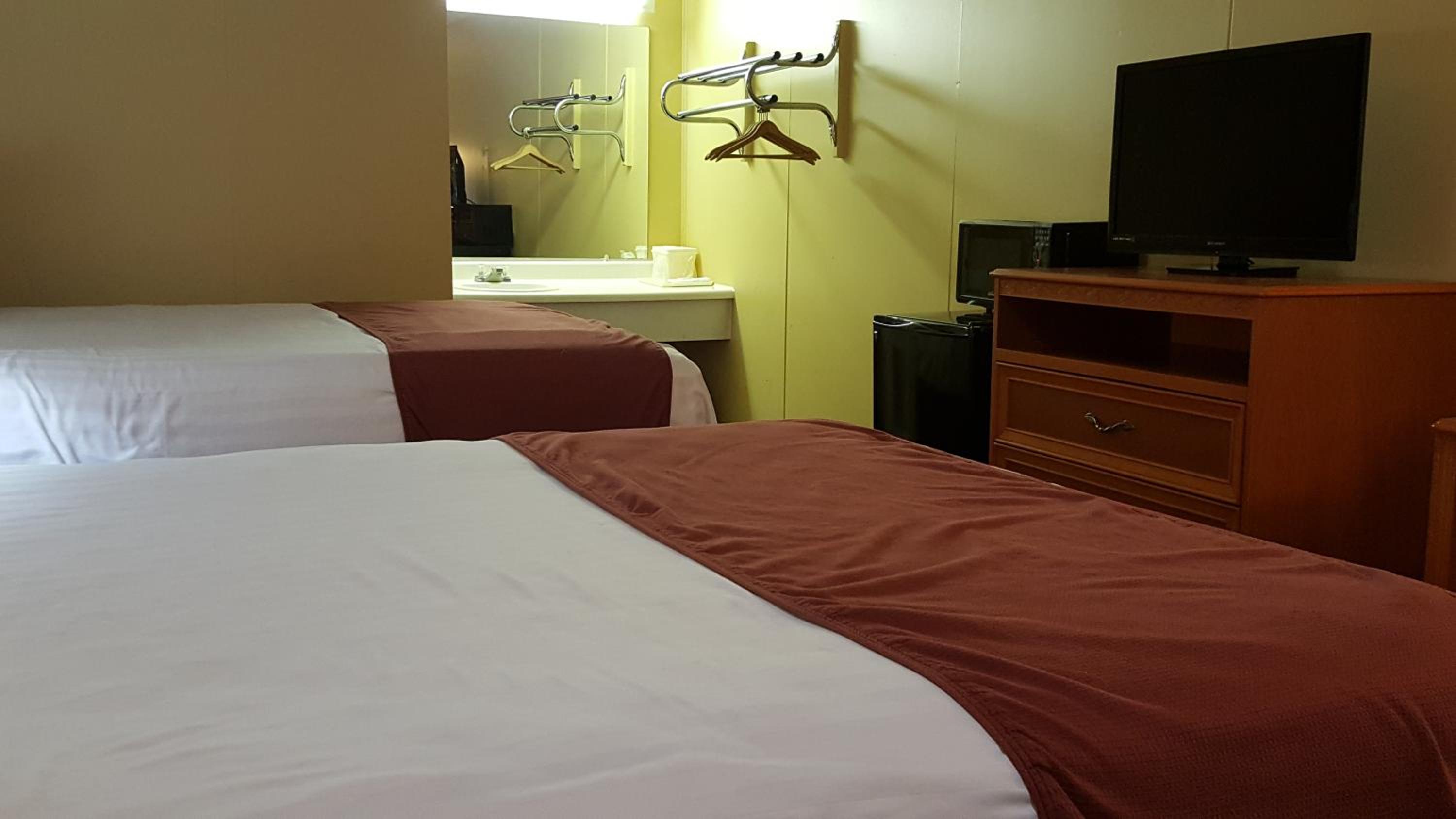 Double Room with Two Double Beds - Non-Smoking photo 2