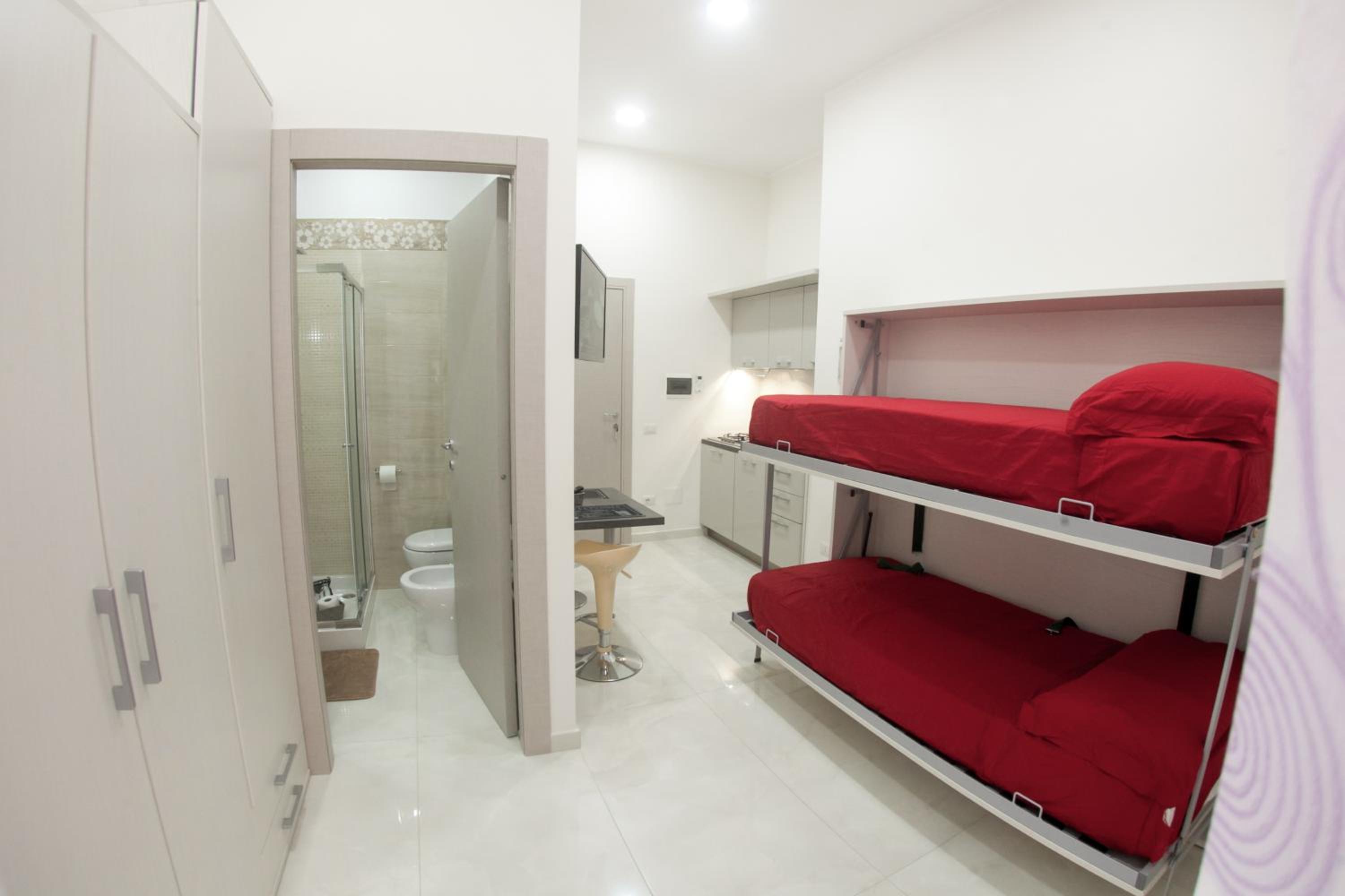 Studio (4 Adults)