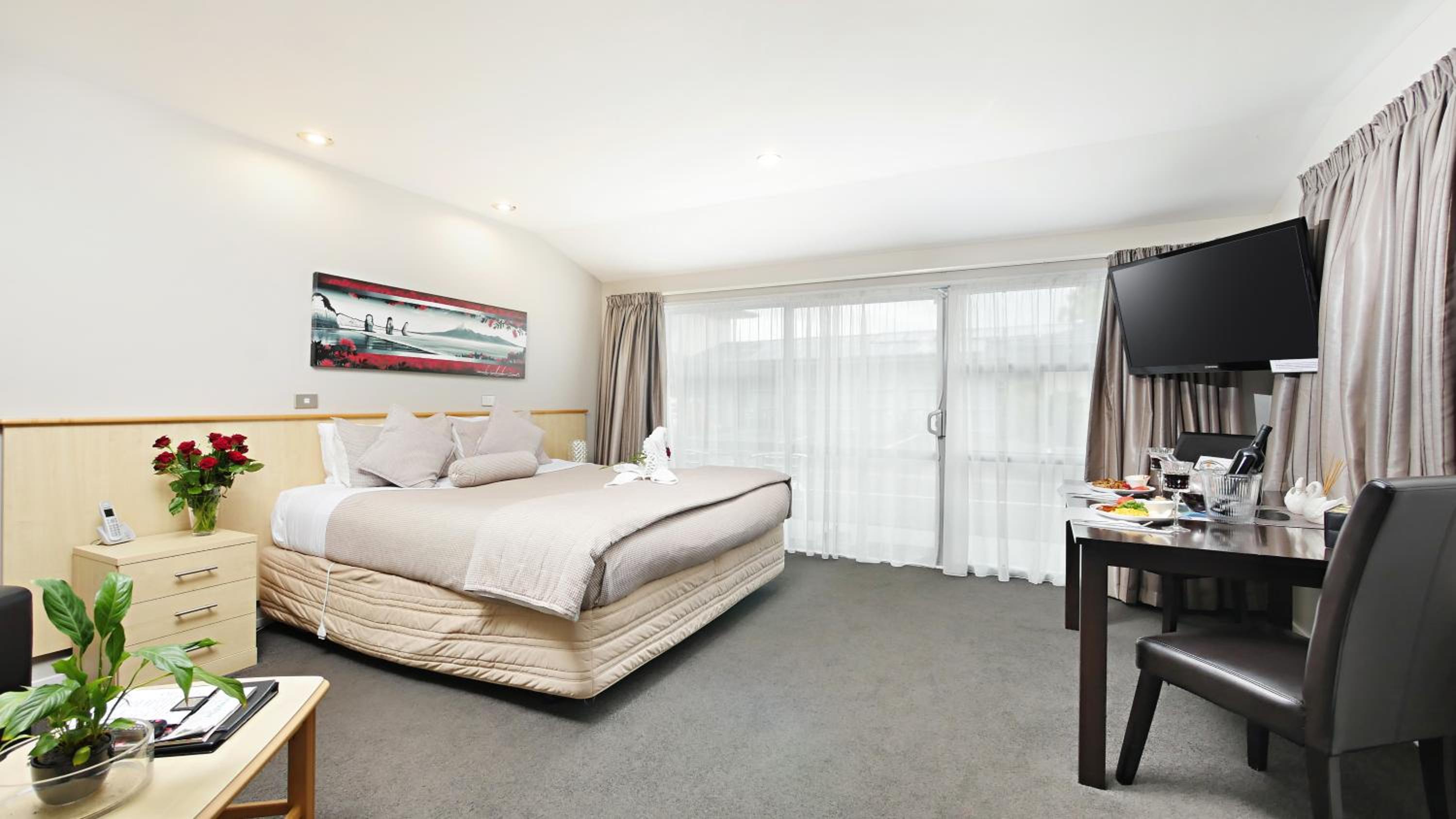 Executive Suite with Spa Bath - Photo 7