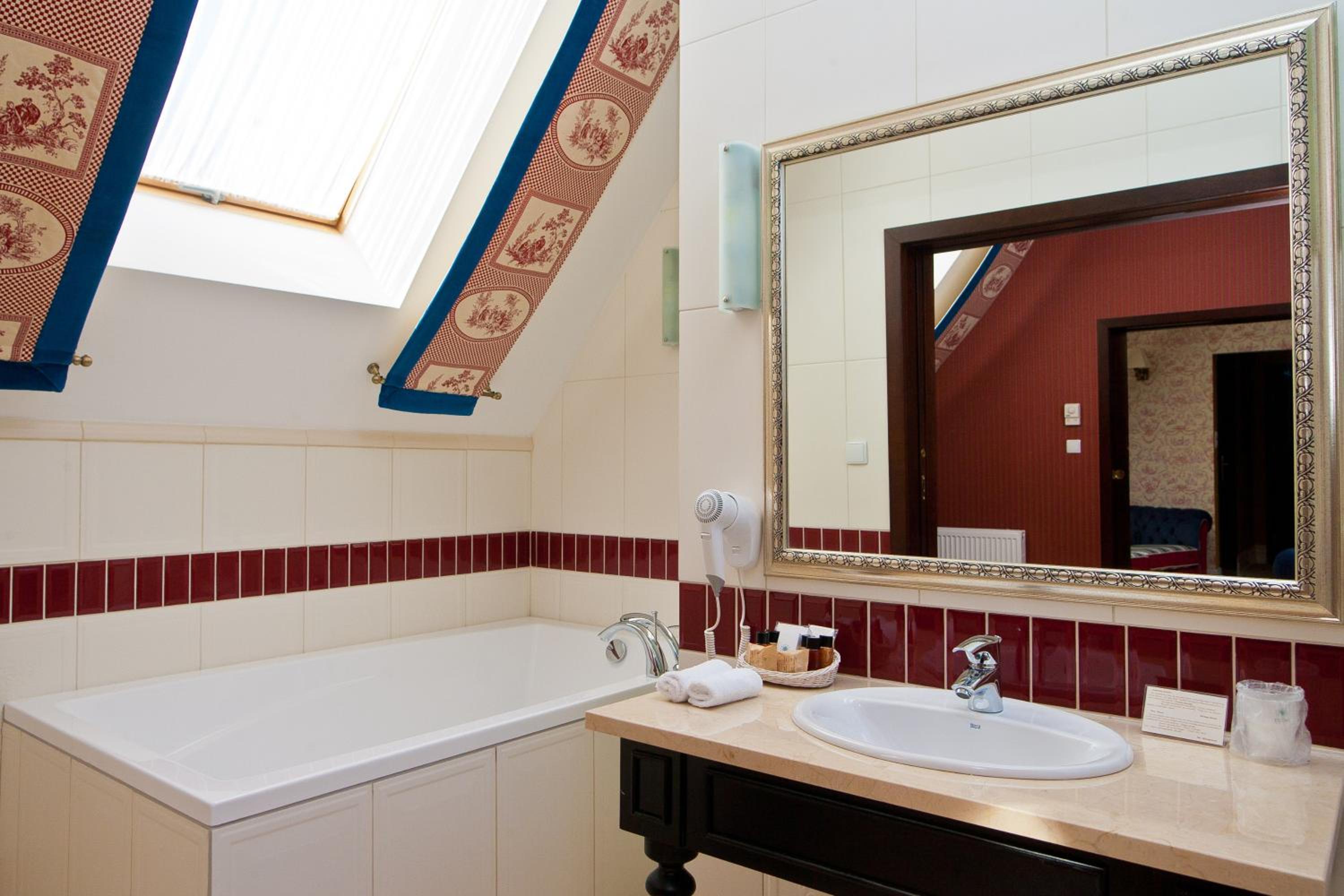 Royal Suite photo 3