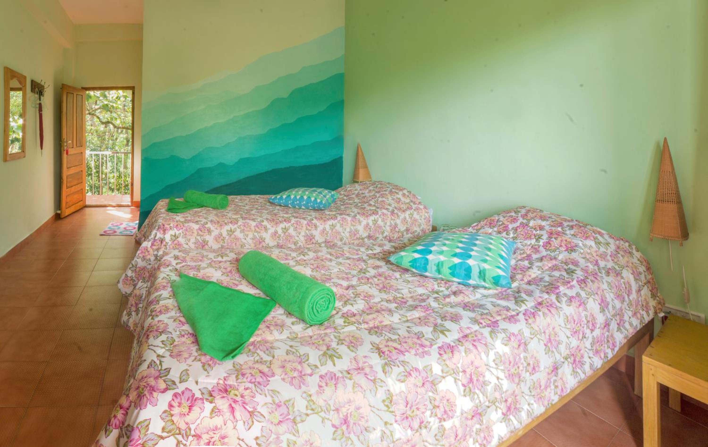 Deluxe Double or Twin Room with Balcony photo 3