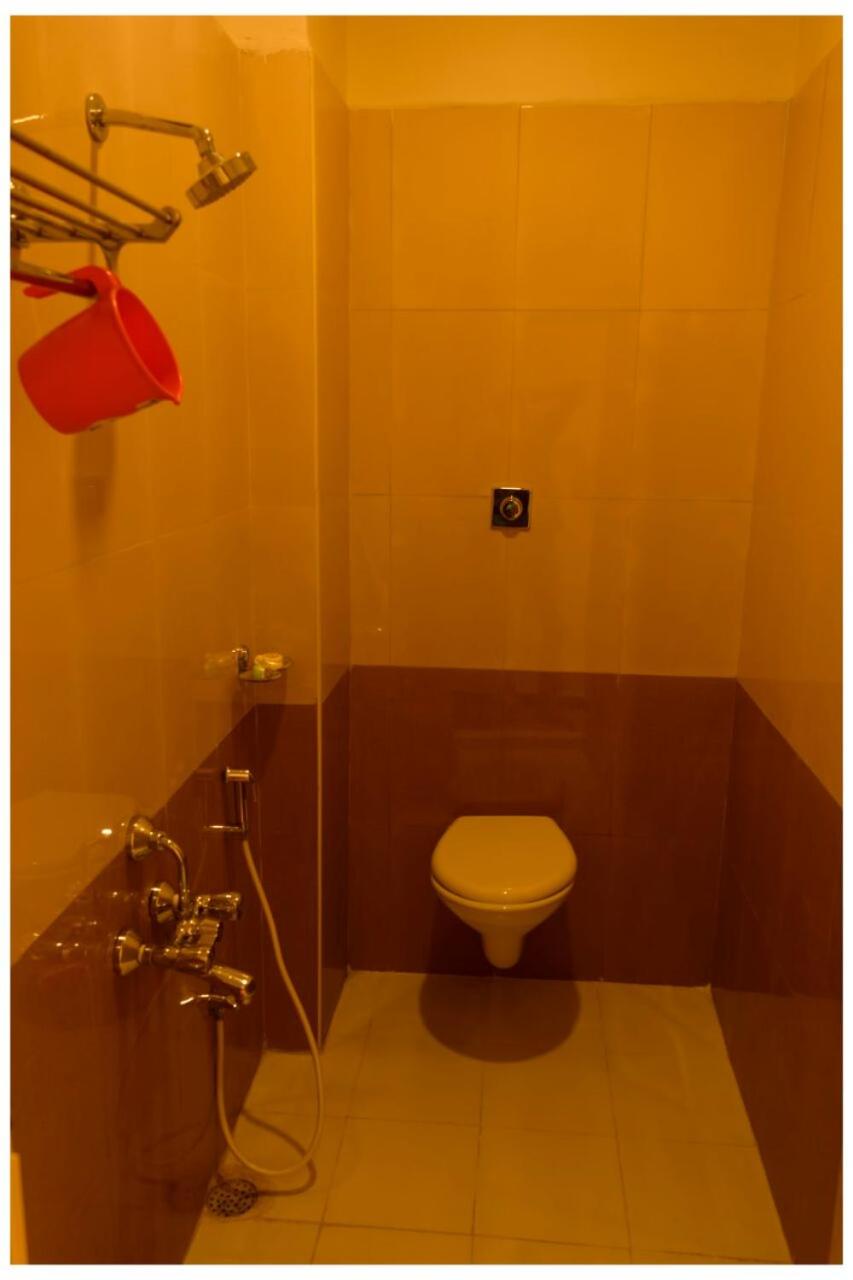 Deluxe Double Room (2 Adults + 1 Child) photo 2