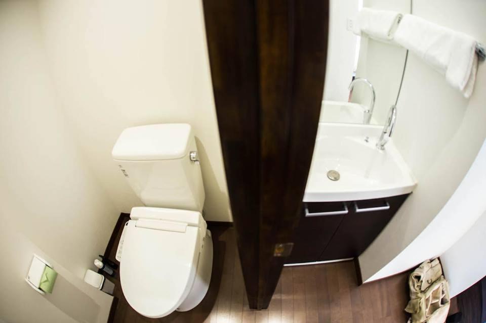 Standard Twin Room - Photo 7