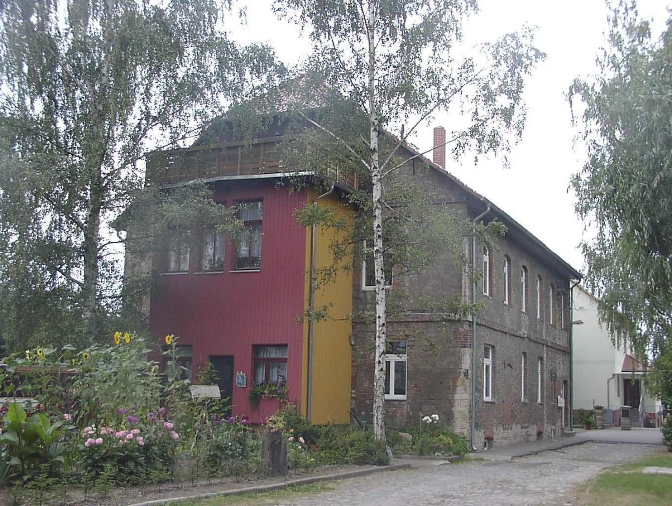 Double Room with Shared Bathroom photo 2