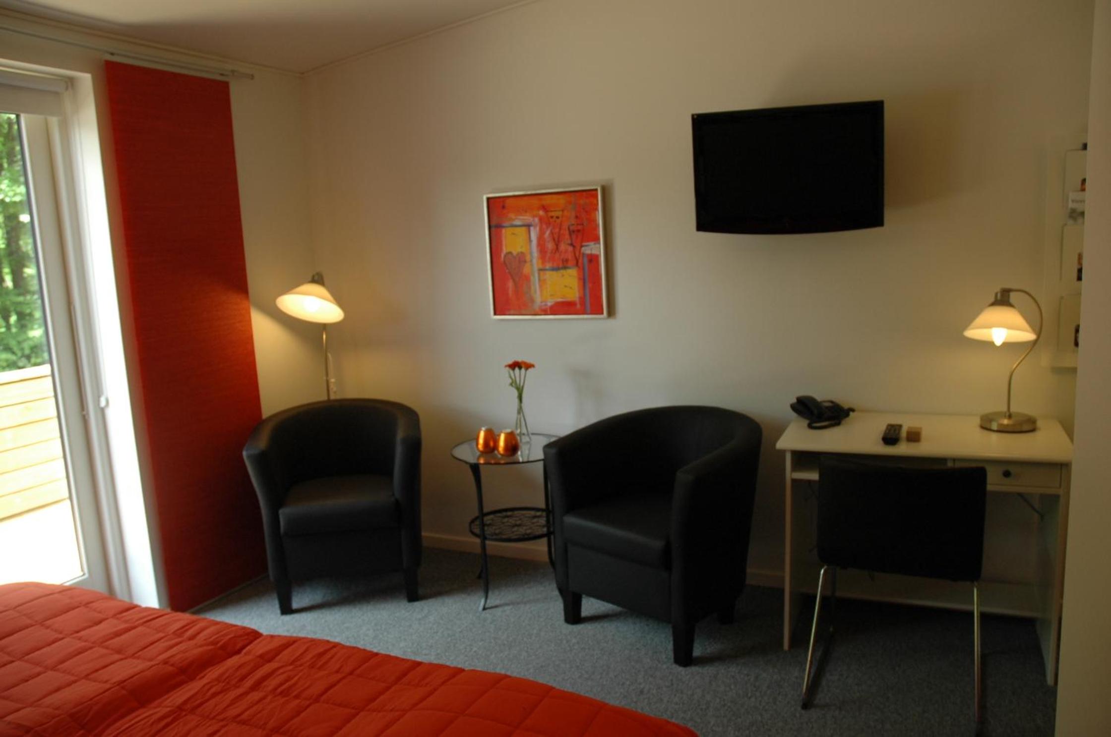 Double Room - Photo 11