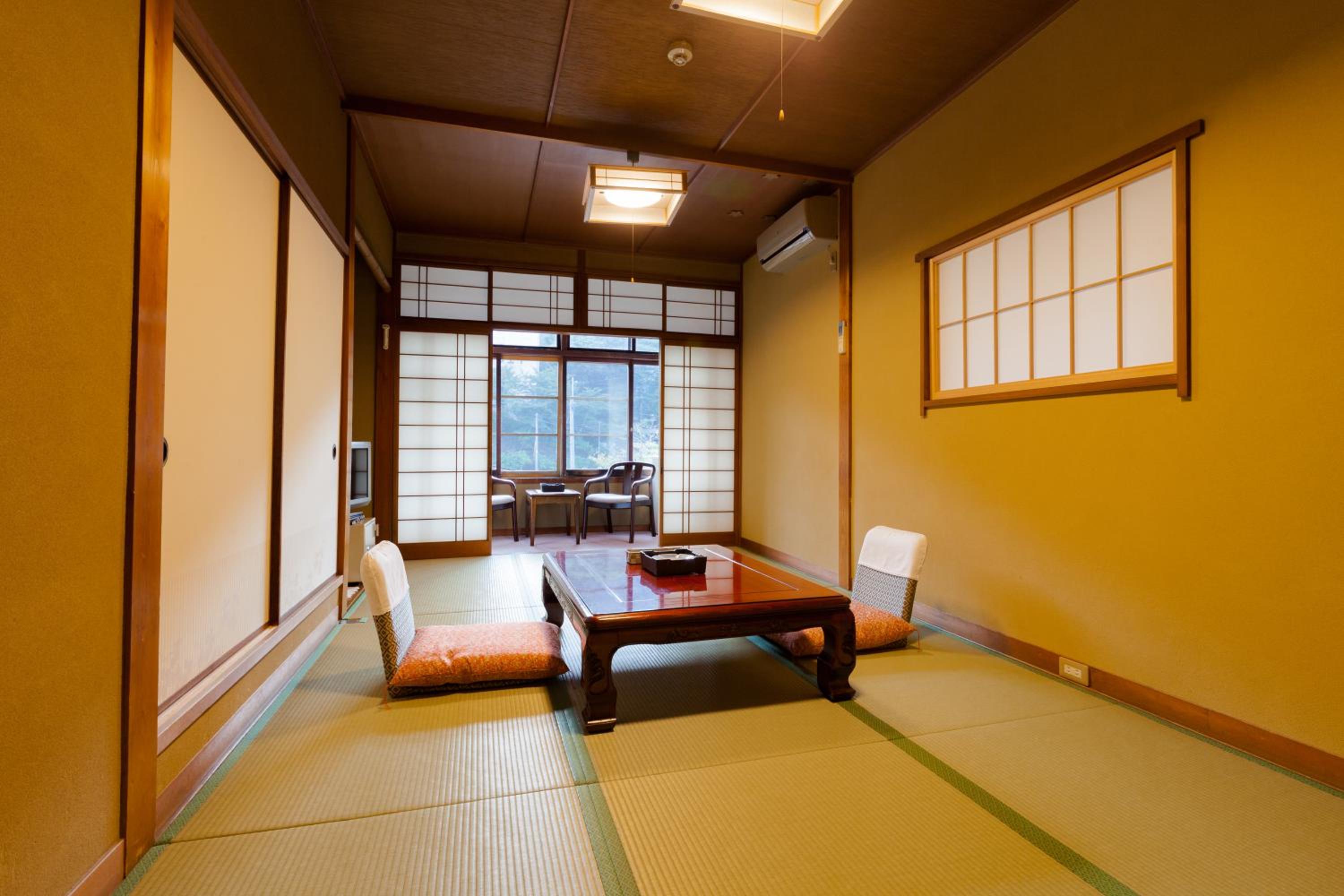 Standard Family Room with Private Bathroom (15㎡) photo 3