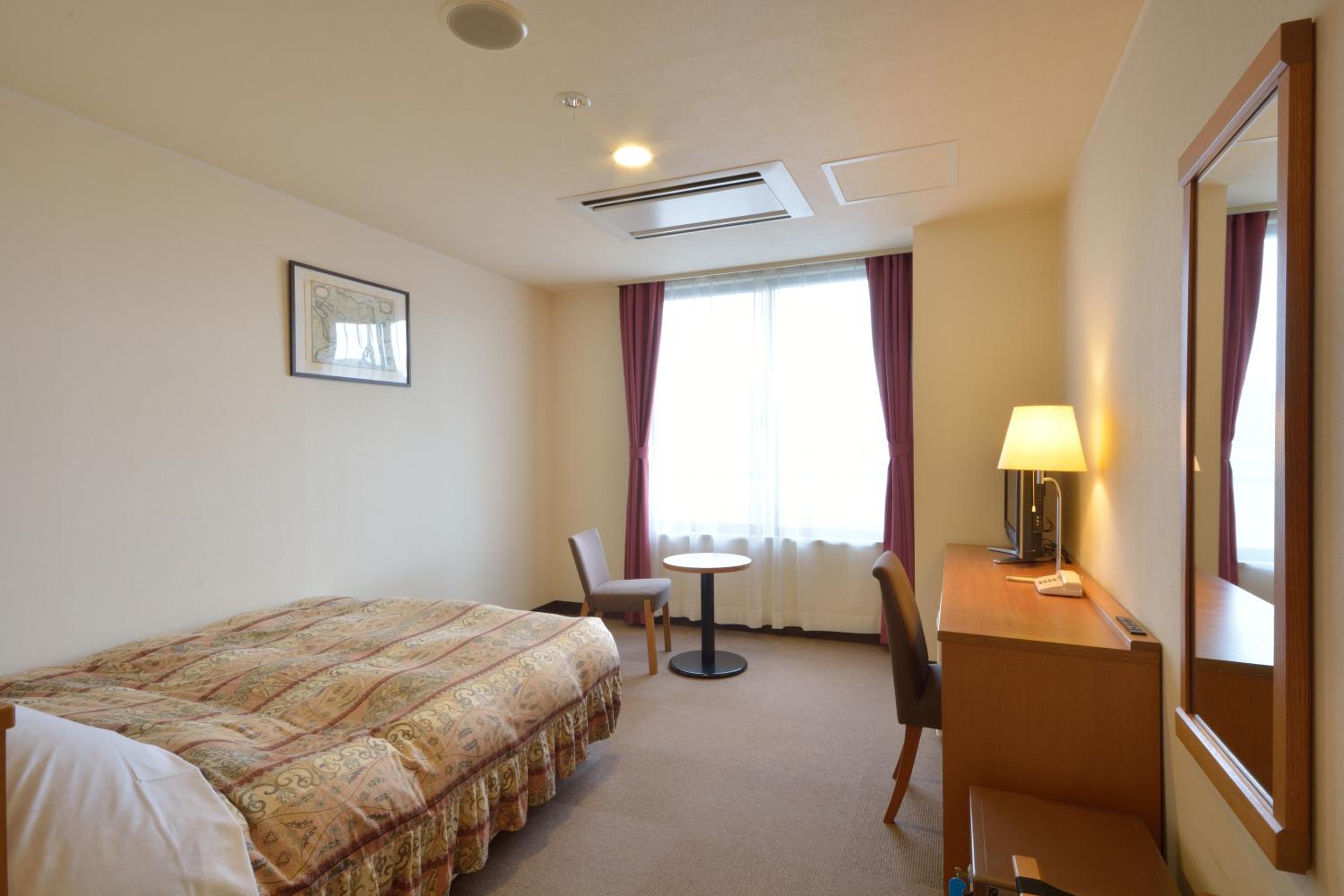 (No Daily Cleaning)Single Room - Smoking-Eco Plan