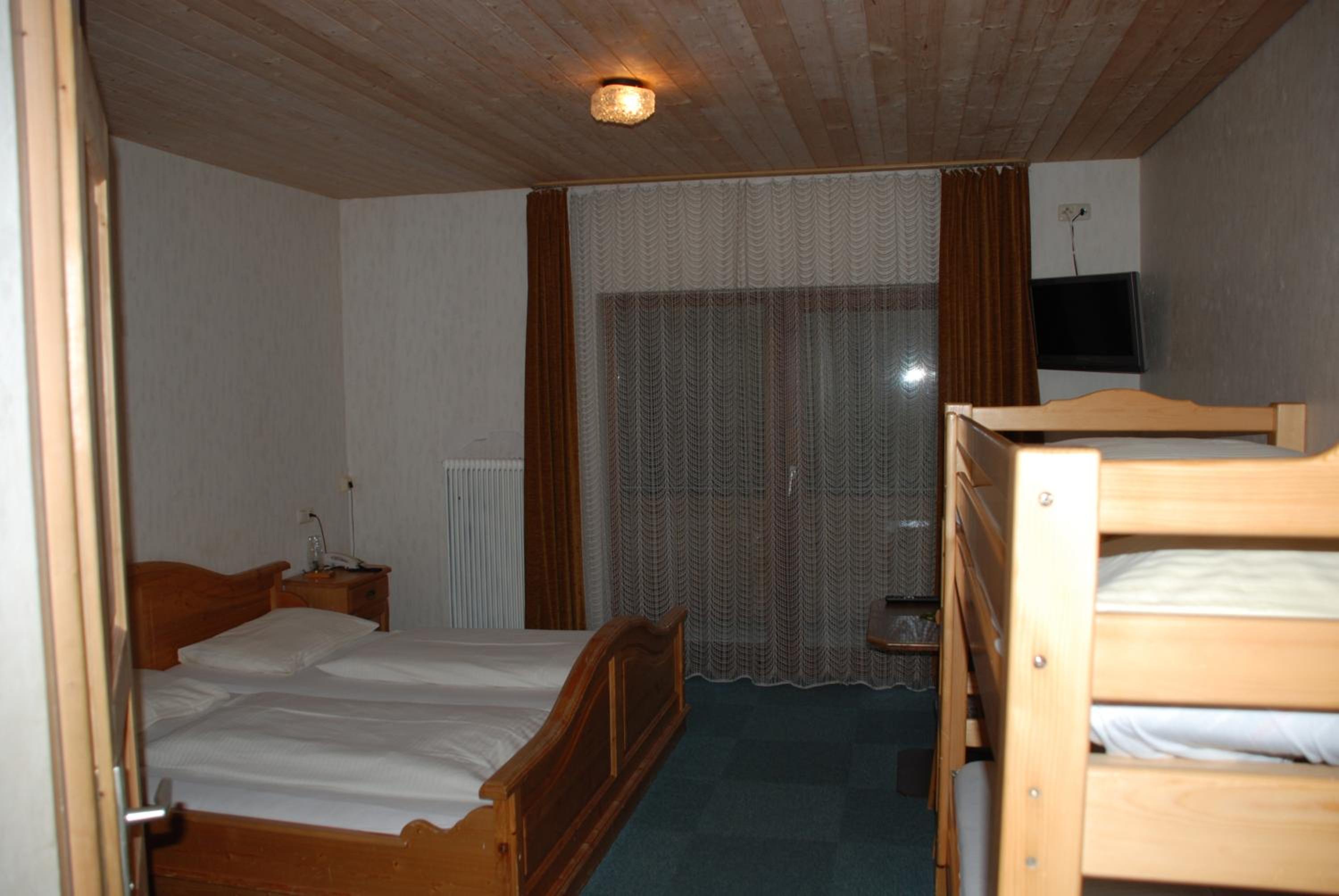Quadruple Room photo 2