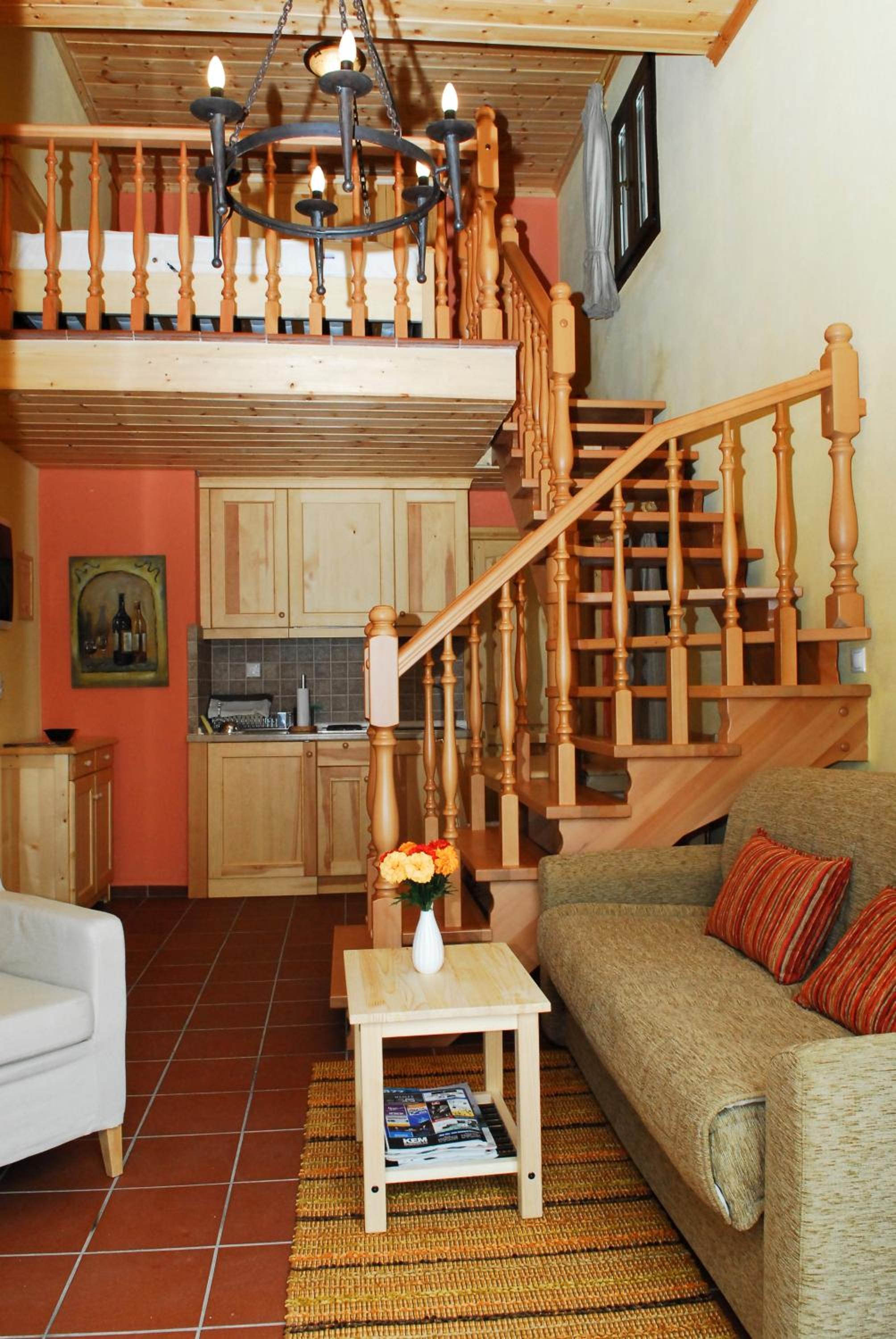 One-Bedroom House - Photo 29