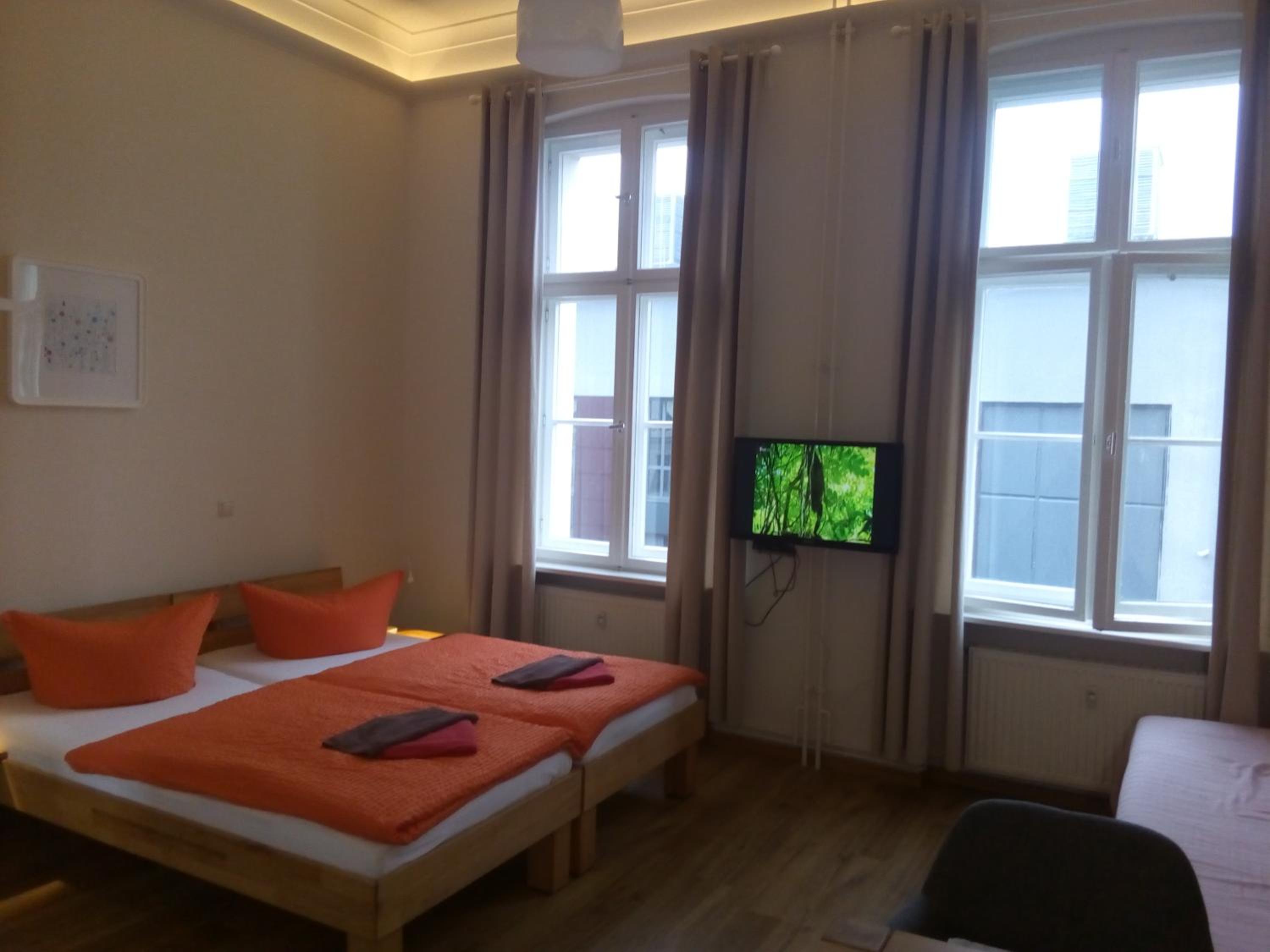 Basic Triple Room