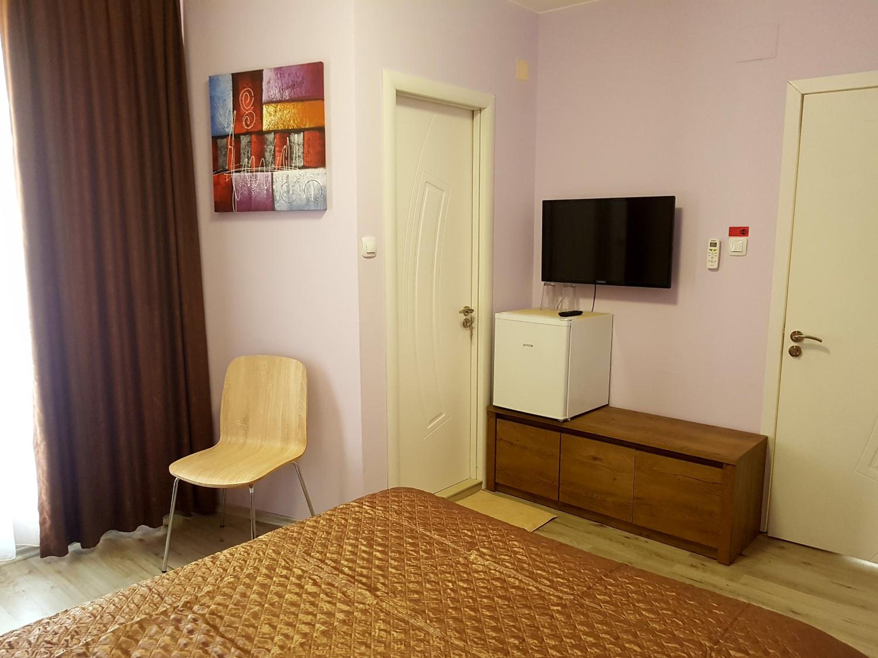 Standard Double Room photo 3