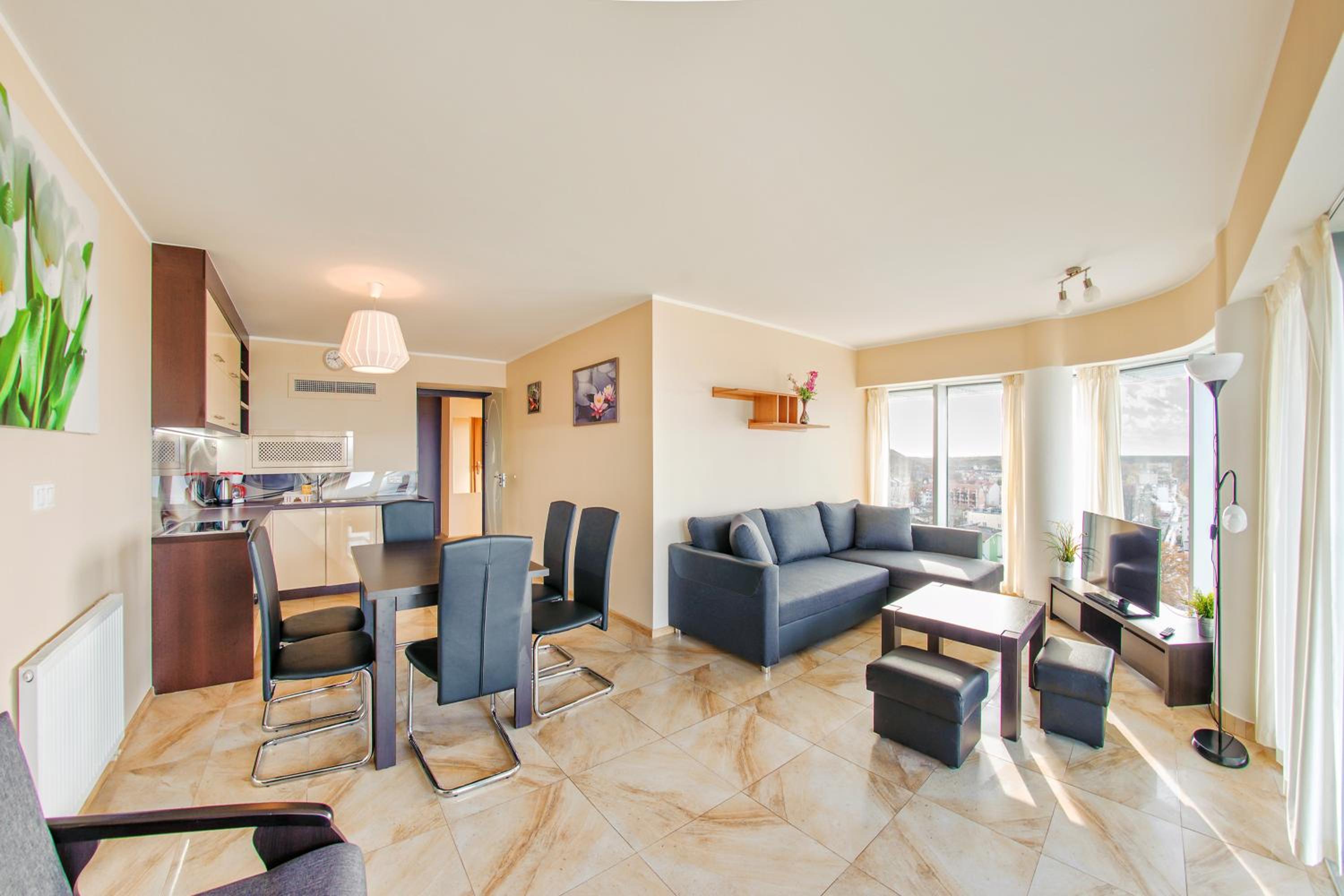 Apartment with Sea View and Paid Parking photo 1