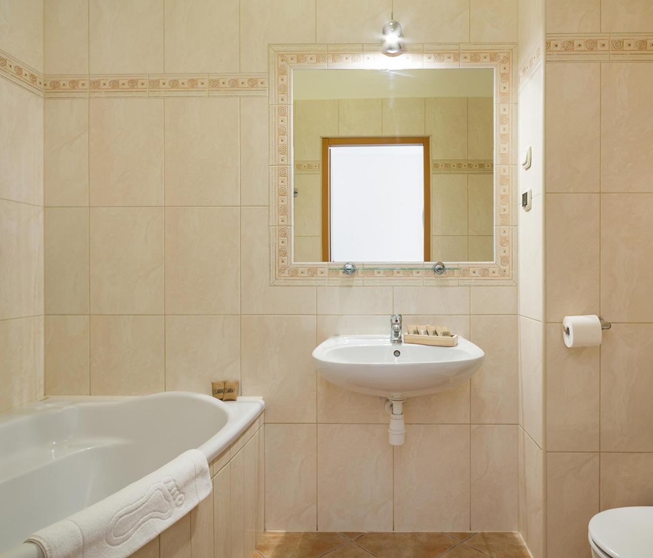 Deluxe Double Room - Photo 3