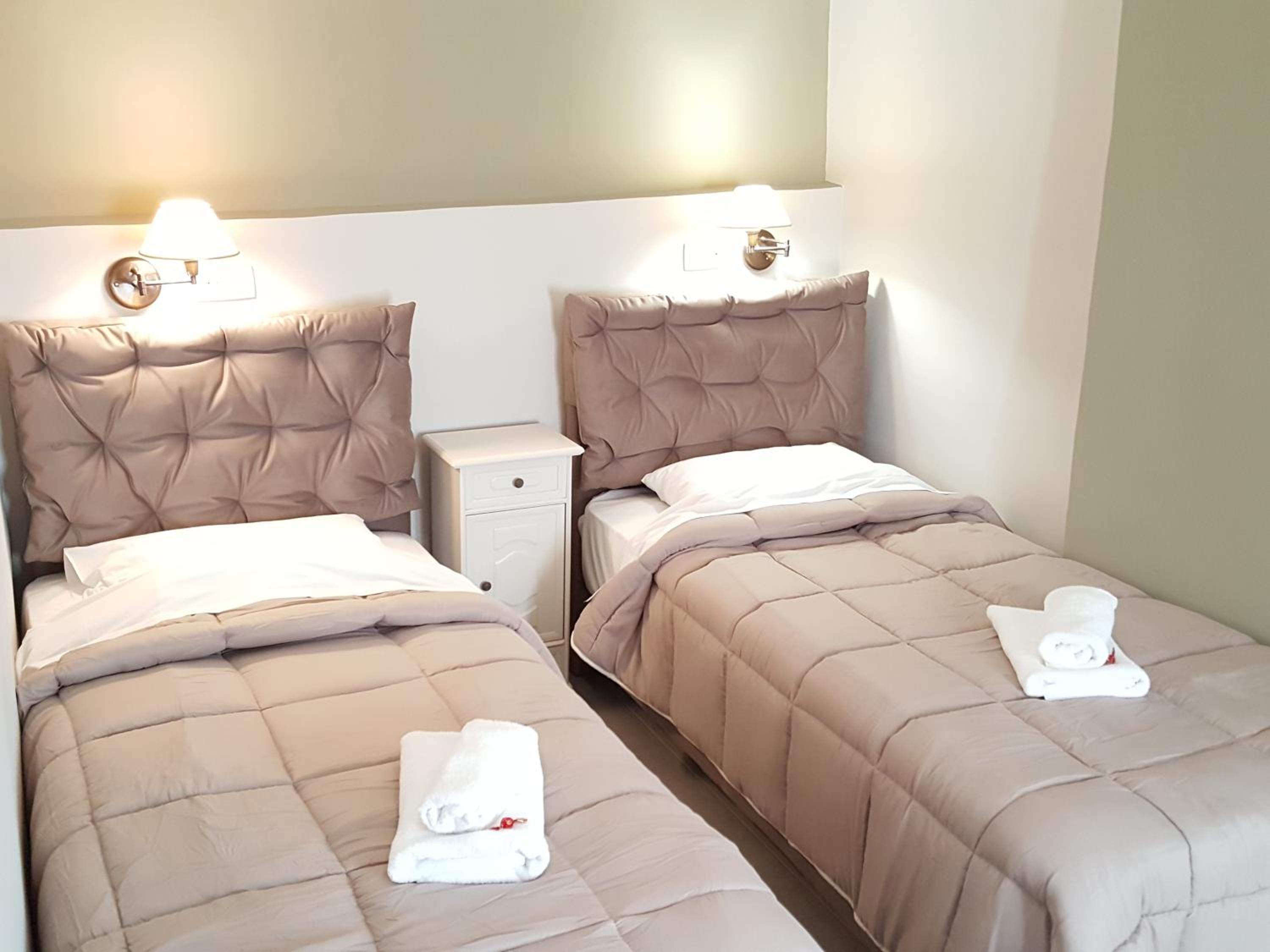 Economy Double Room photo 2